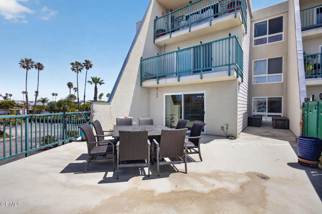 Oxnard, California, 93035, United States, 2 Bedrooms Bedrooms, ,1 BathroomBathrooms,Residential,For Sale,2040147