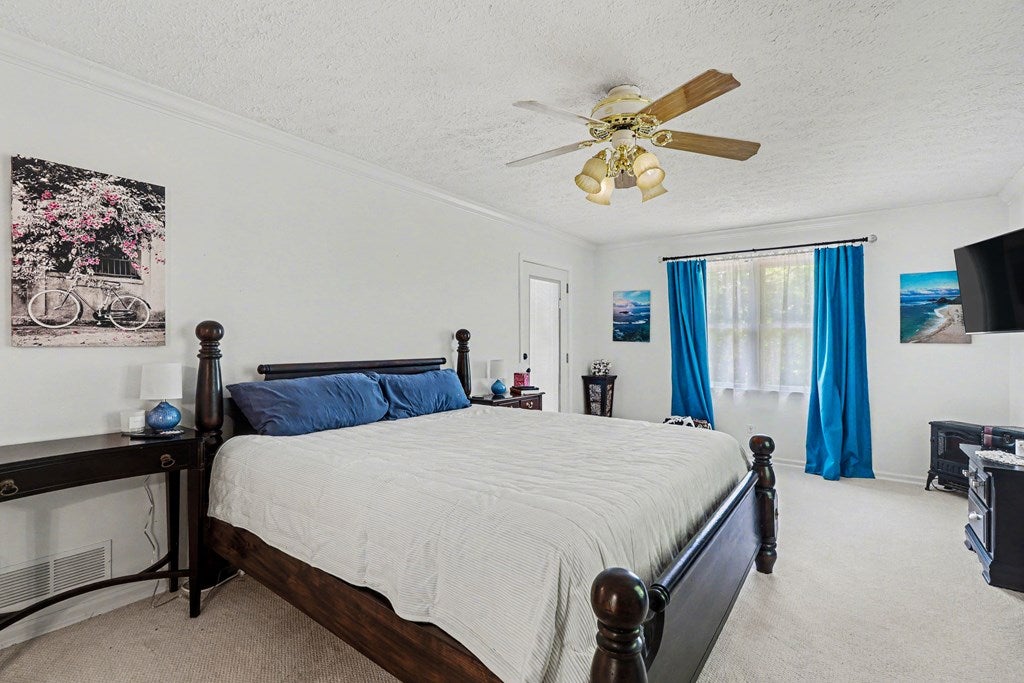 Ellijay, Georgia, 30540, United States, 3 Bedrooms Bedrooms, ,4 BathroomsBathrooms,Residential,For Sale,2044950