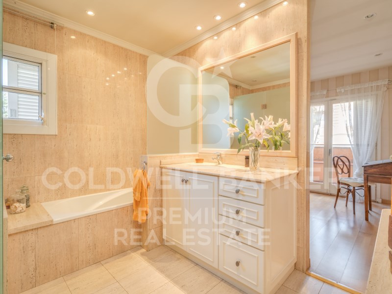 Cerdanyola del Vallès, Catalonia, ES, 4 Bedrooms Bedrooms, ,3 BathroomsBathrooms,Residential,For Sale,1481856