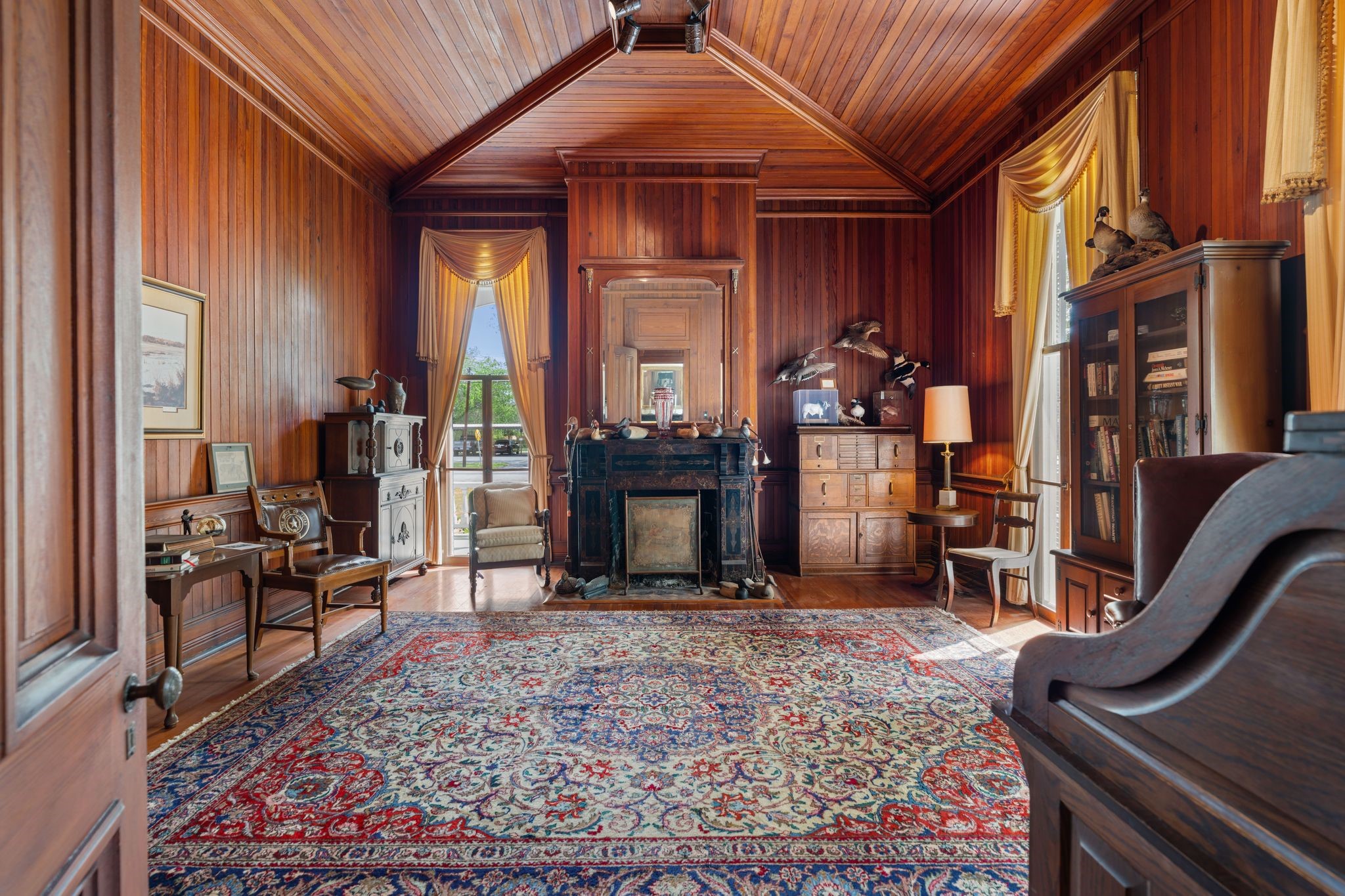  351 E Colorado Street, La Grange, TX, 78945 - 物件實景