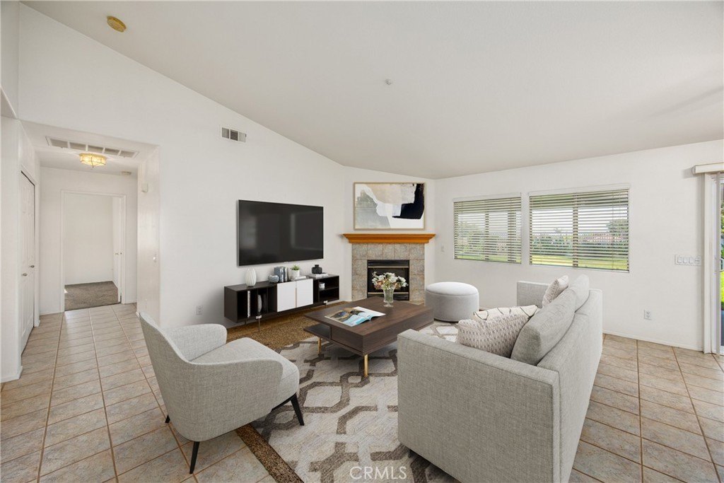Highland, California, 92346, United States, 3 Bedrooms Bedrooms, ,2 BathroomsBathrooms,Residential,For Sale,1944789