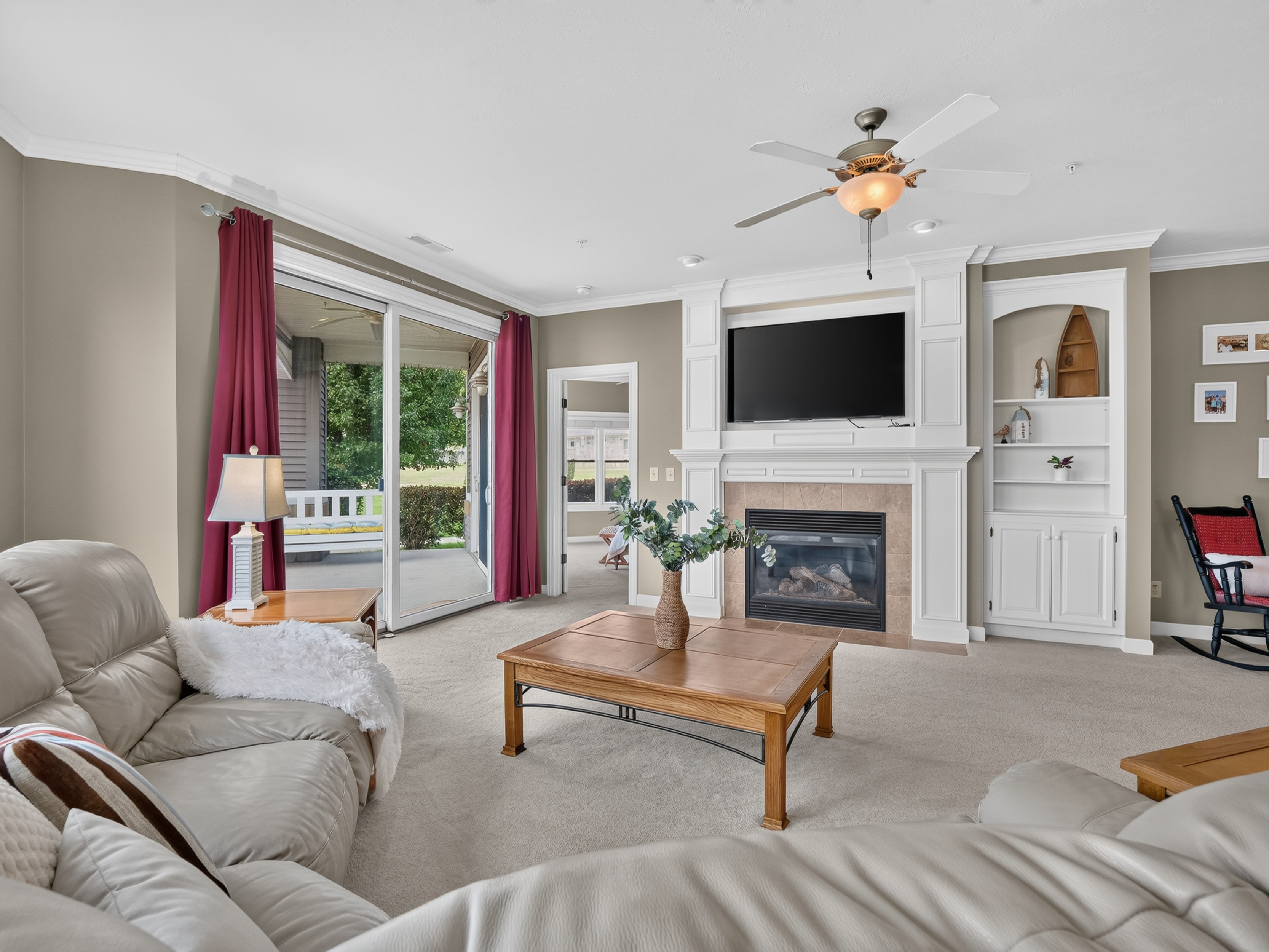 Ground Floor Condo with Sunset Lake Views - 物件實景