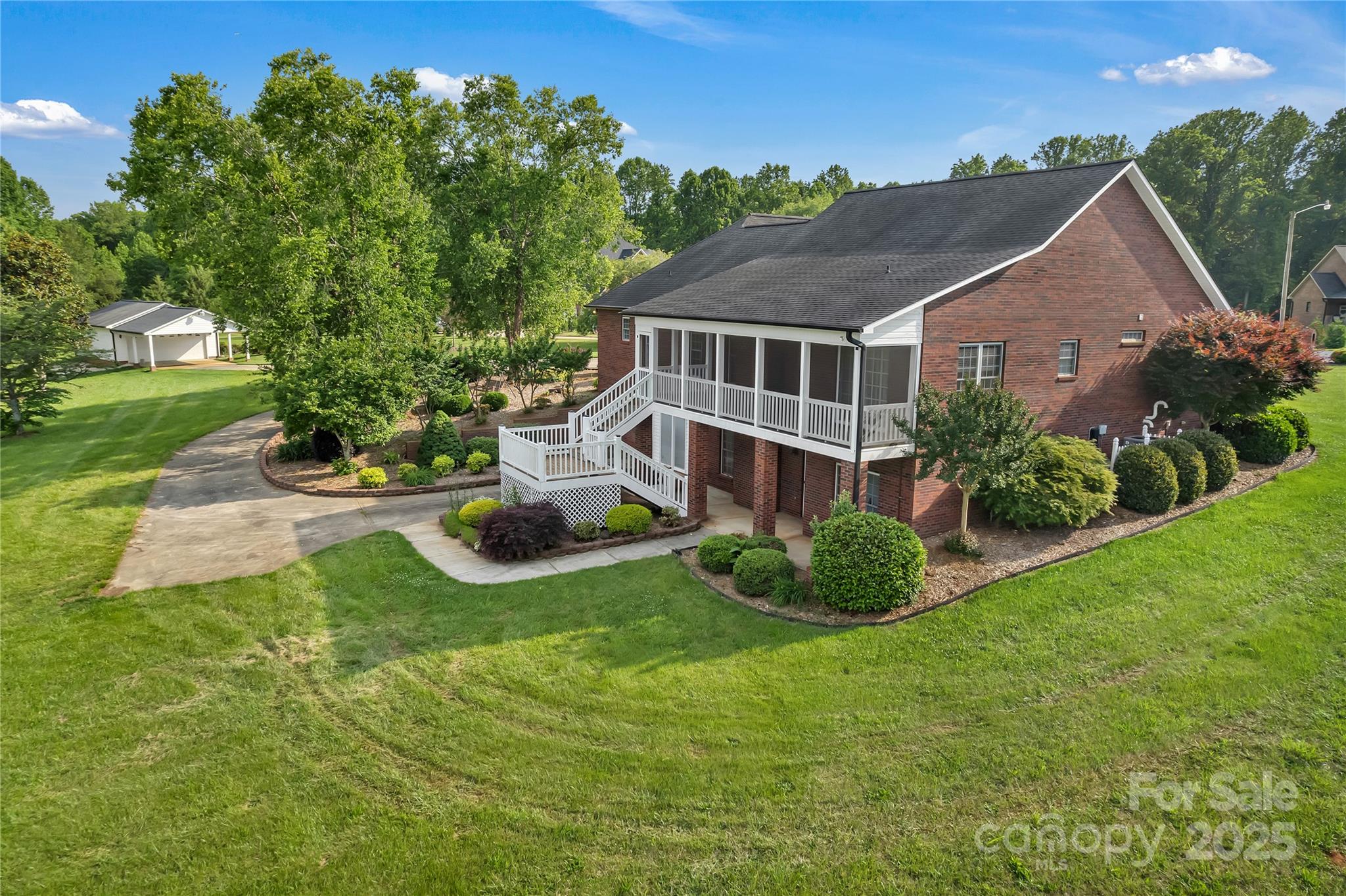 Cherryville, North Carolina, 28021, United States, 3 Bedrooms Bedrooms, ,3 BathroomsBathrooms,Residential,For Sale,1885225