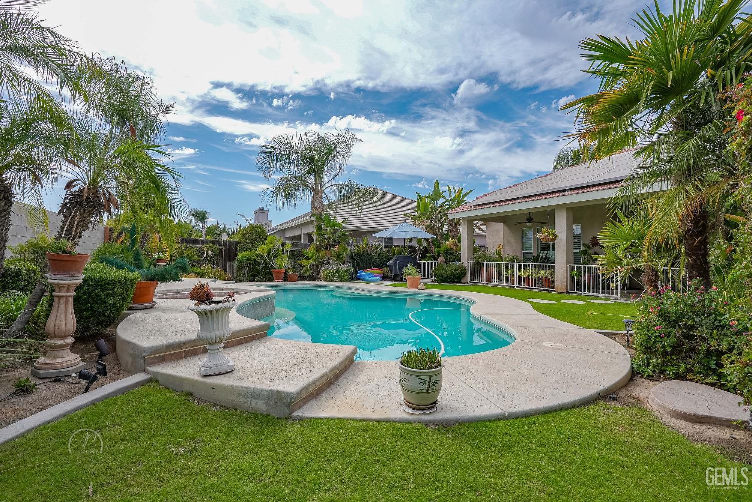 Bakersfield, California, 93314, United States, 5 Bedrooms Bedrooms, ,3 BathroomsBathrooms,Residential,For Sale,1974867