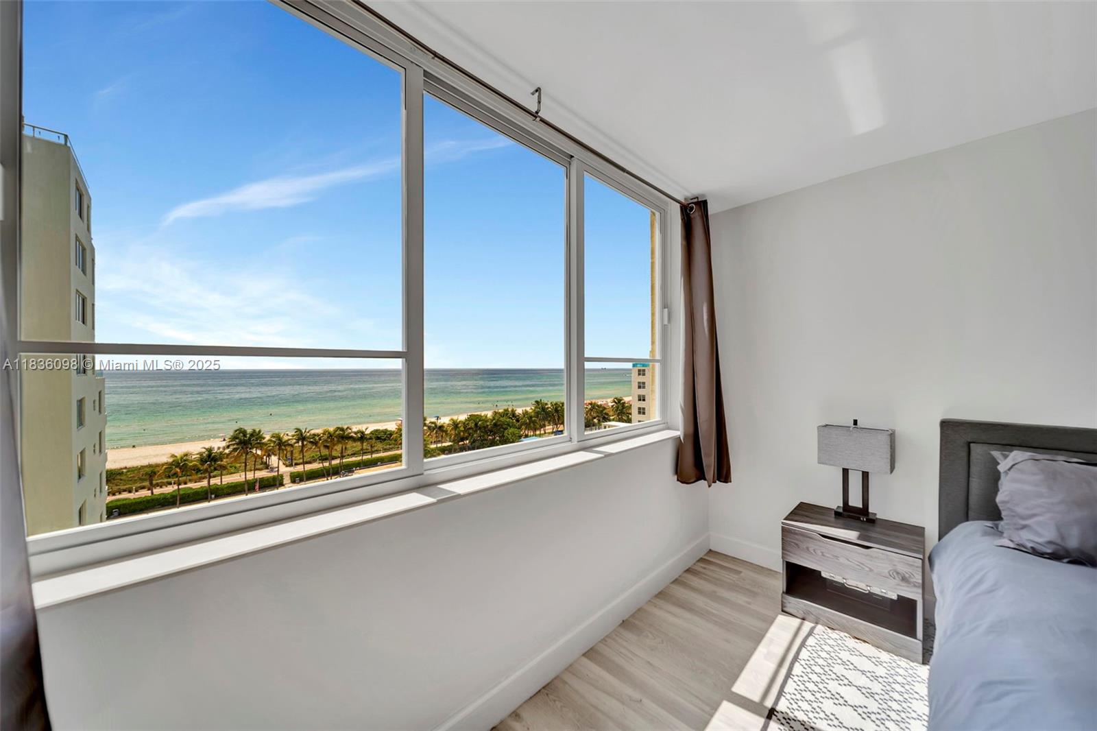 Miami Beach, Florida, 33140, United States, 2 Bedrooms Bedrooms, ,2 BathroomsBathrooms,Residential,For Sale,1885385