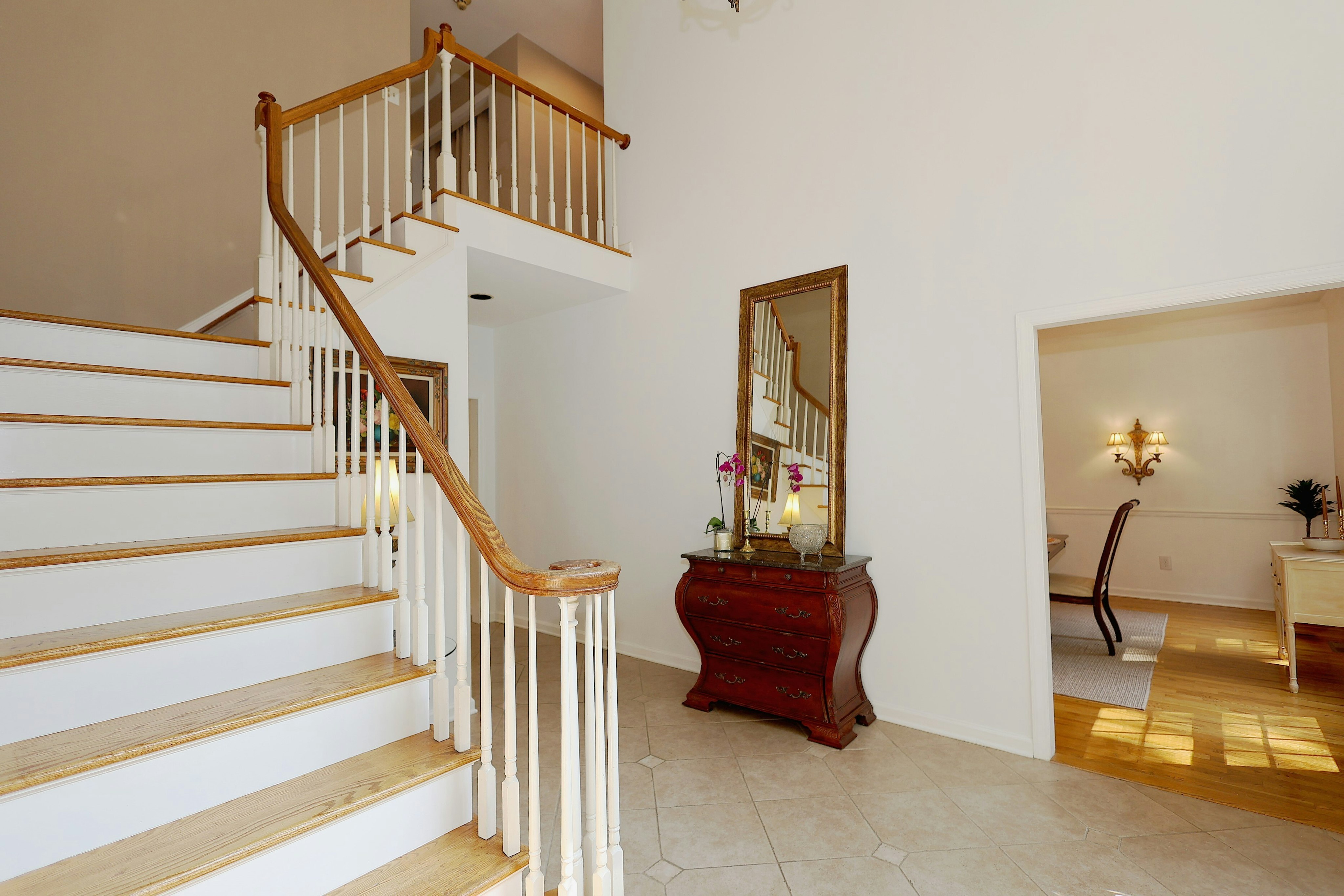  Expansive West Redding Colonial - 物件實景