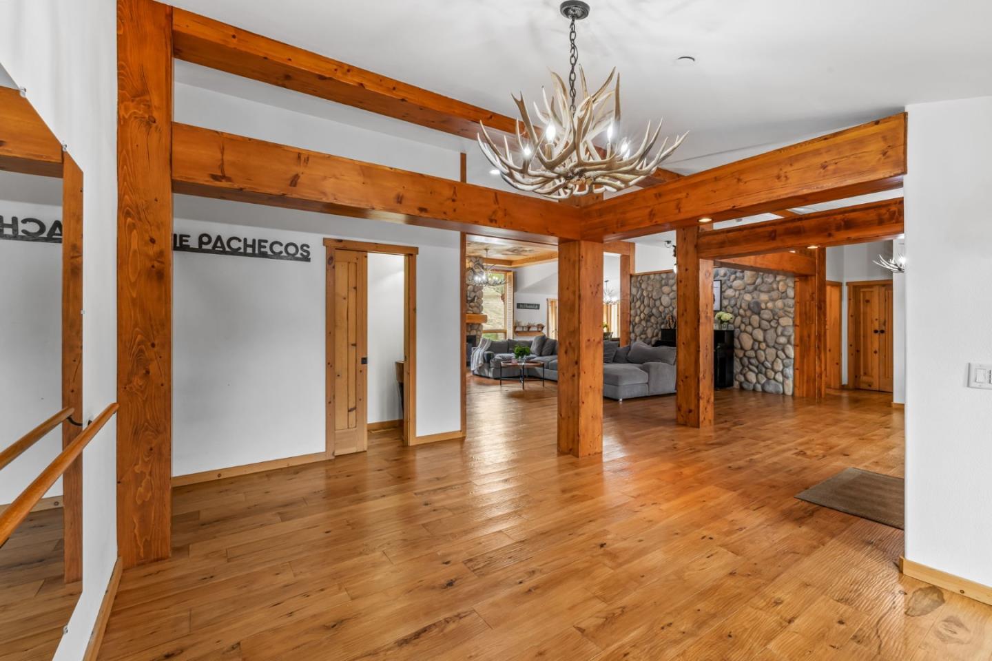 Salinas, California, 93907, United States, 3 Bedrooms Bedrooms, ,4 BathroomsBathrooms,Residential,For Sale,1899986