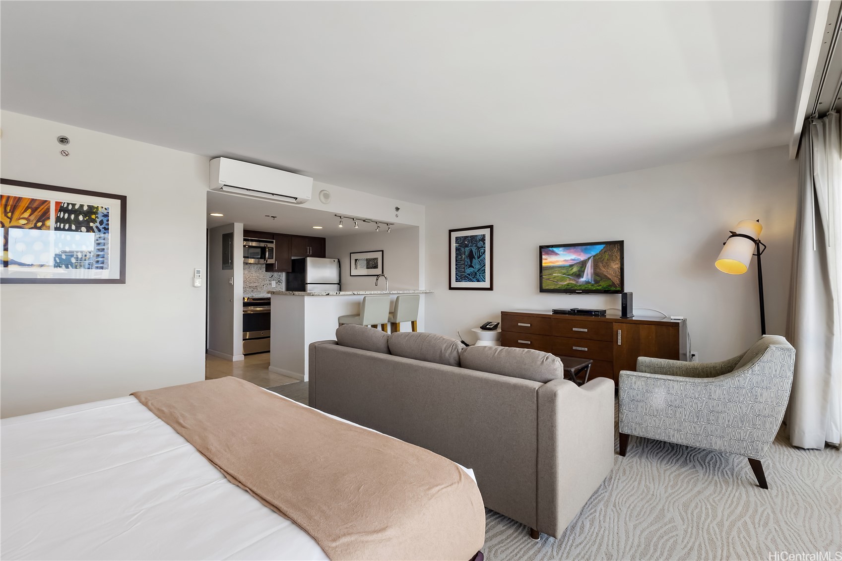 Honolulu, Hawaii, 96815, United States, 1 Bedroom Bedrooms, ,1 BathroomBathrooms,Residential,For Sale,1910953
