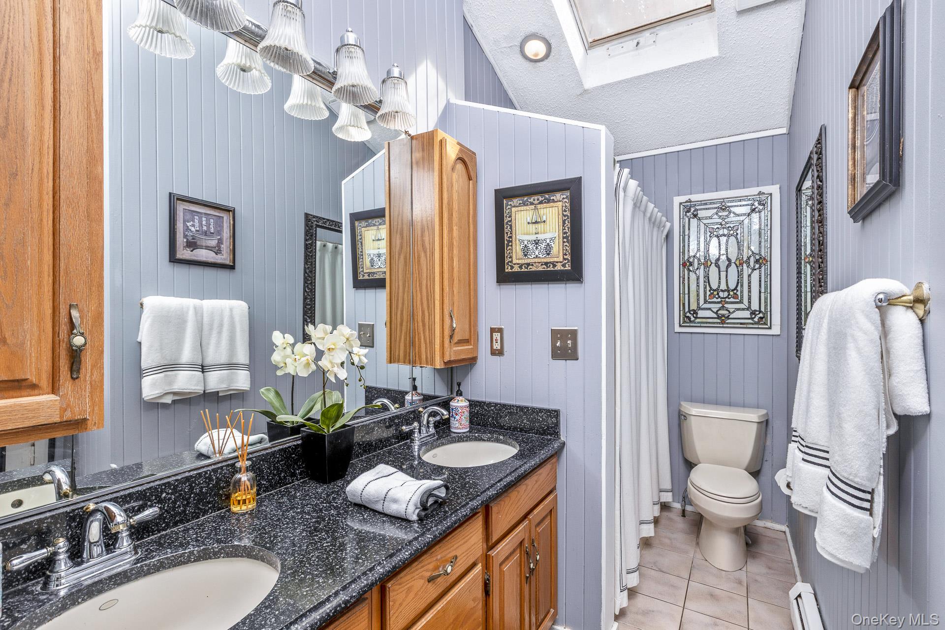 Shoreham, New York, 11786, United States, 3 Bedrooms Bedrooms, ,2 BathroomsBathrooms,Residential,For Sale,1908697