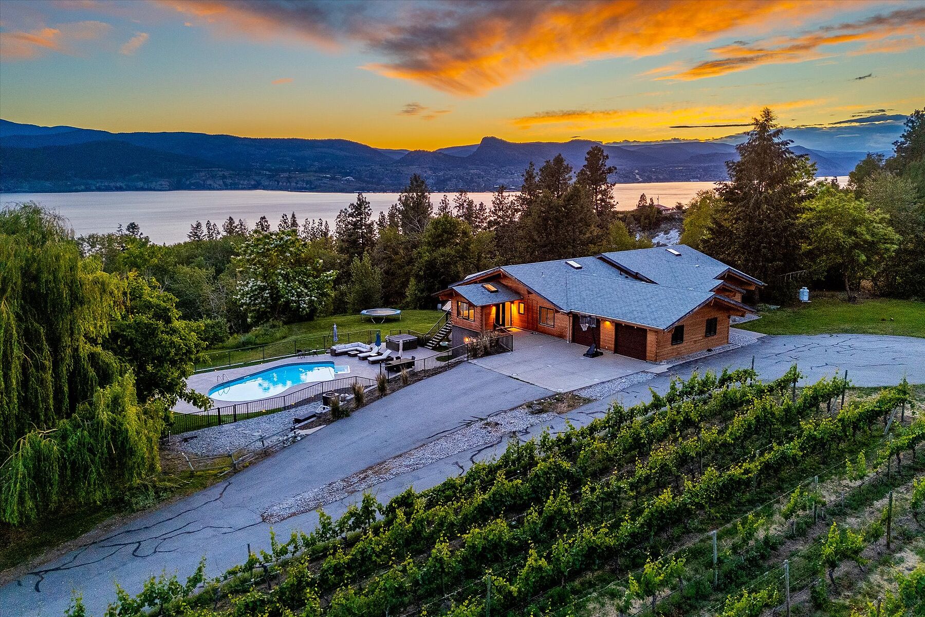  Multiple Homes on a Vineyard - 物件實景