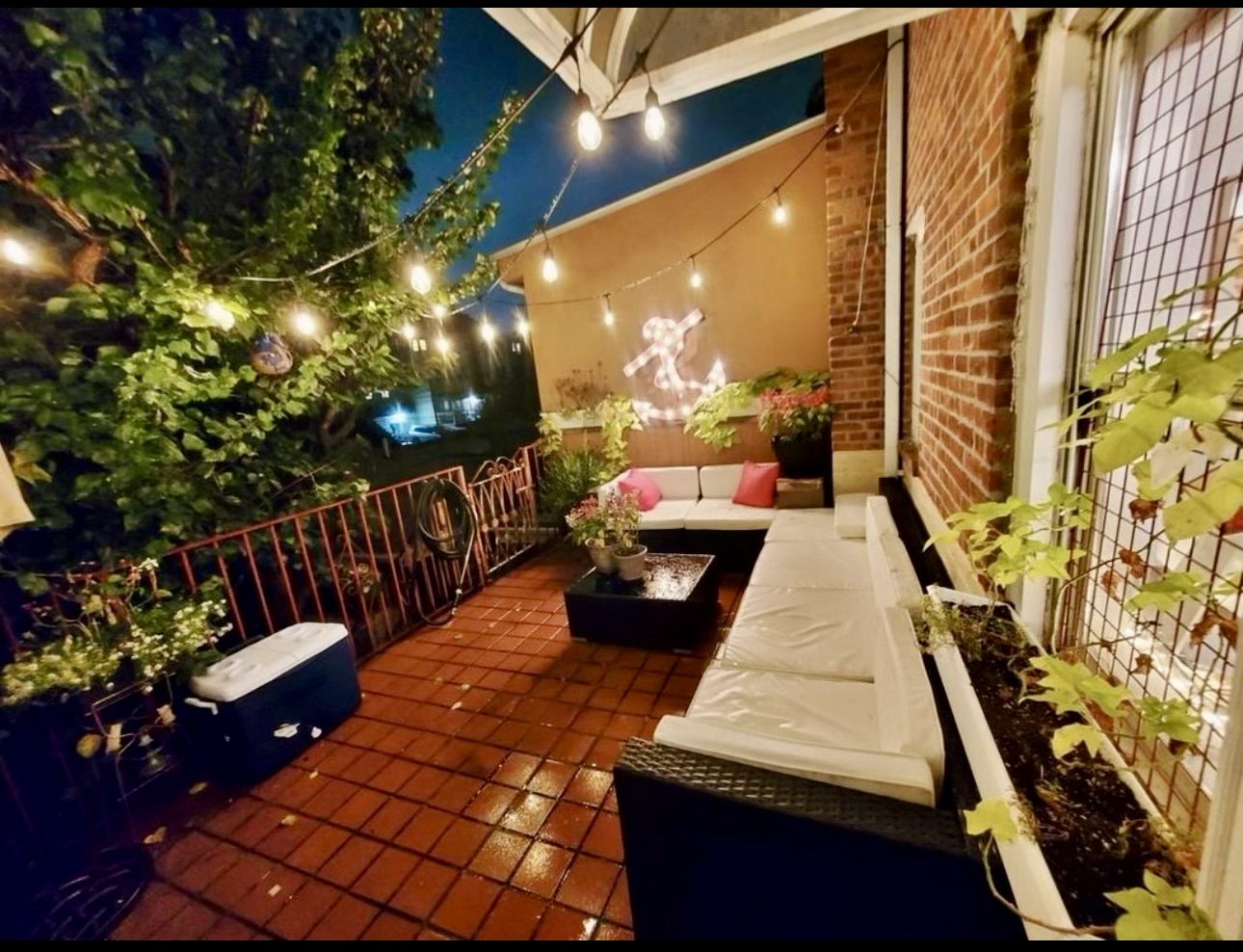 Astoria, New York, 11105, United States, 4 Bedrooms Bedrooms, ,4 BathroomsBathrooms,Residential,For Sale,1781027