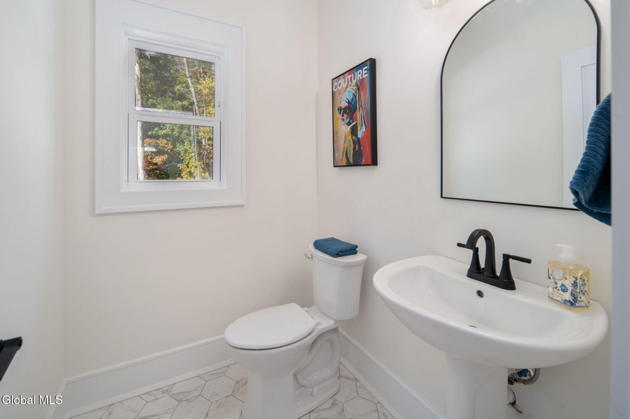 Lake George, New York, 12845, United States, 3 Bedrooms Bedrooms, ,3 BathroomsBathrooms,Residential,For Sale,1961144