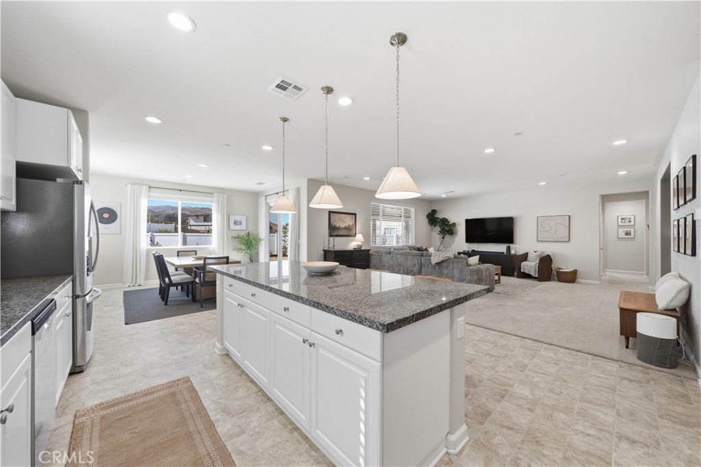 Wildomar, California, 92595, United States, 4 Bedrooms Bedrooms, ,2 BathroomsBathrooms,Residential,For Sale,1980851