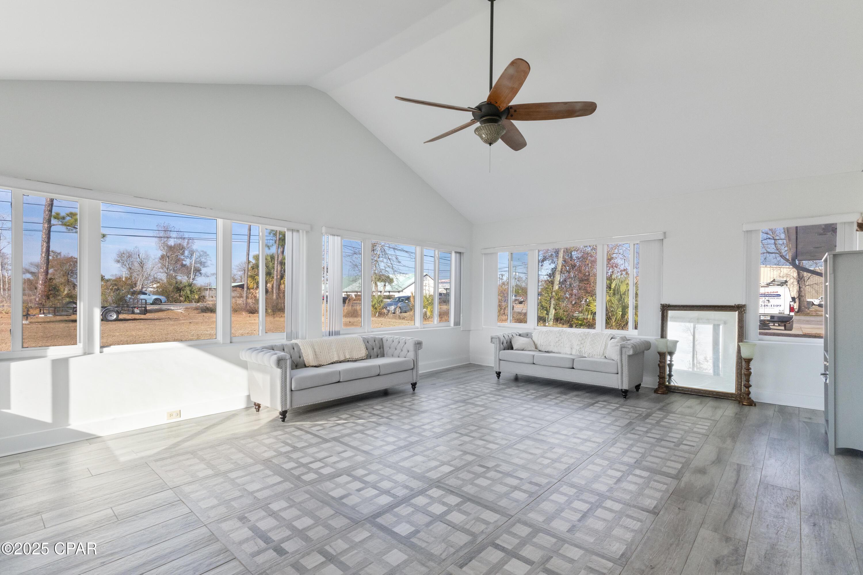 Panama City, Florida, 32405, United States, 4 Bedrooms Bedrooms, ,3 BathroomsBathrooms,Residential,For Sale,1942576