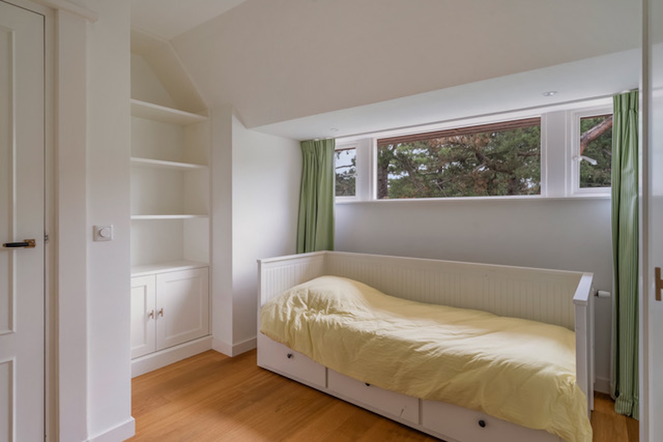  Spacious, turn-key family villa with swimming pool and guest accommodation - 物件實景