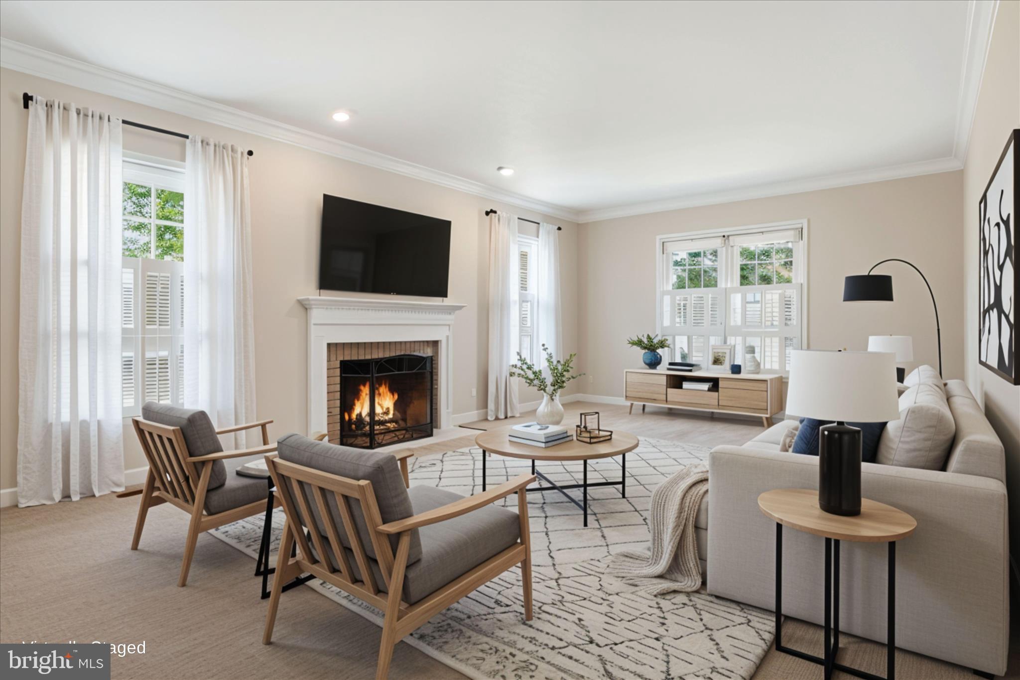 Alexandria, Virginia, 22315, United States, 4 Bedrooms Bedrooms, ,4 BathroomsBathrooms,Residential,For Sale,2048951
