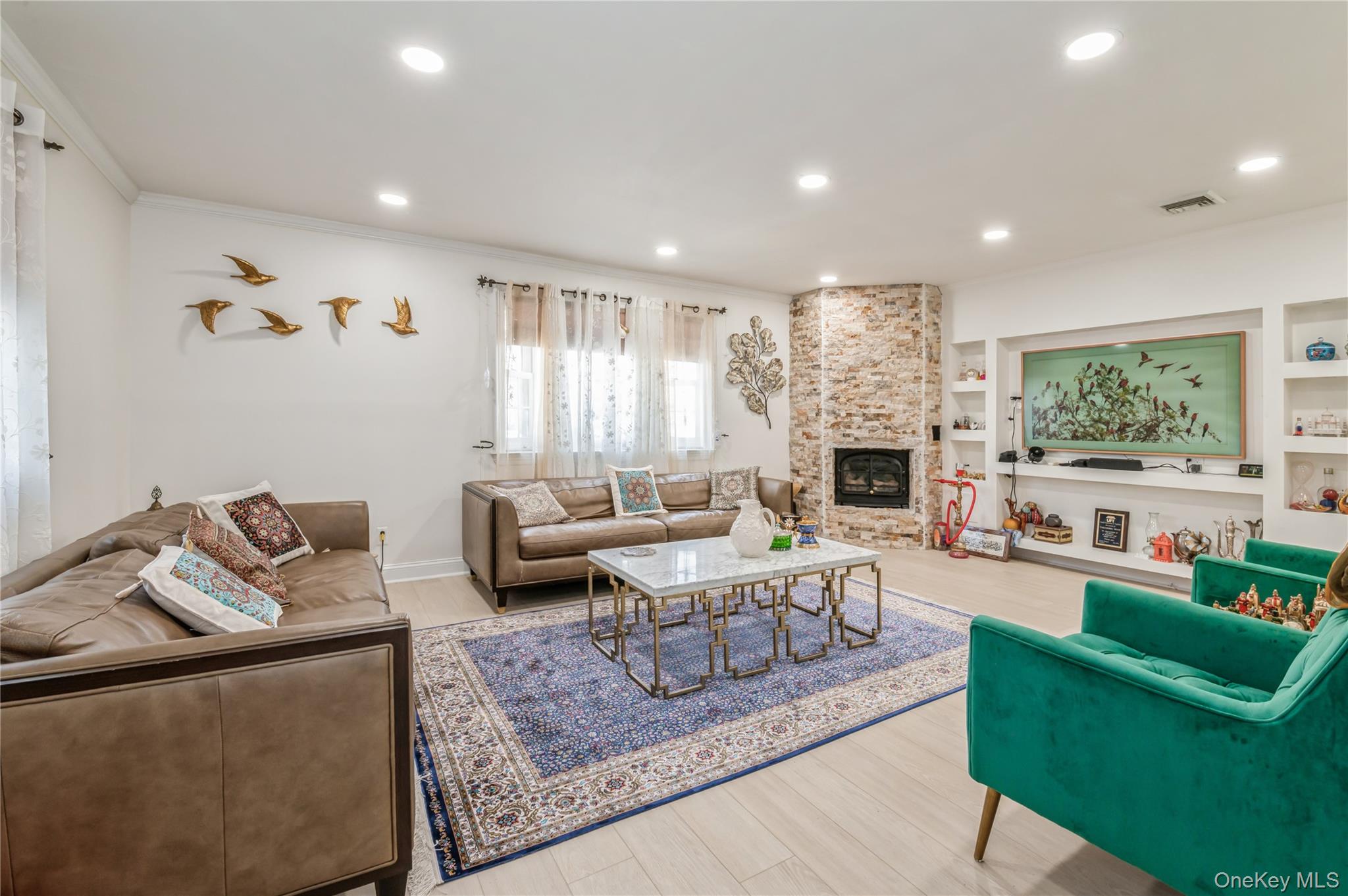 Howard Beach, New York, 11414, United States, 3 Bedrooms Bedrooms, ,2 BathroomsBathrooms,Residential,For Sale,1908701