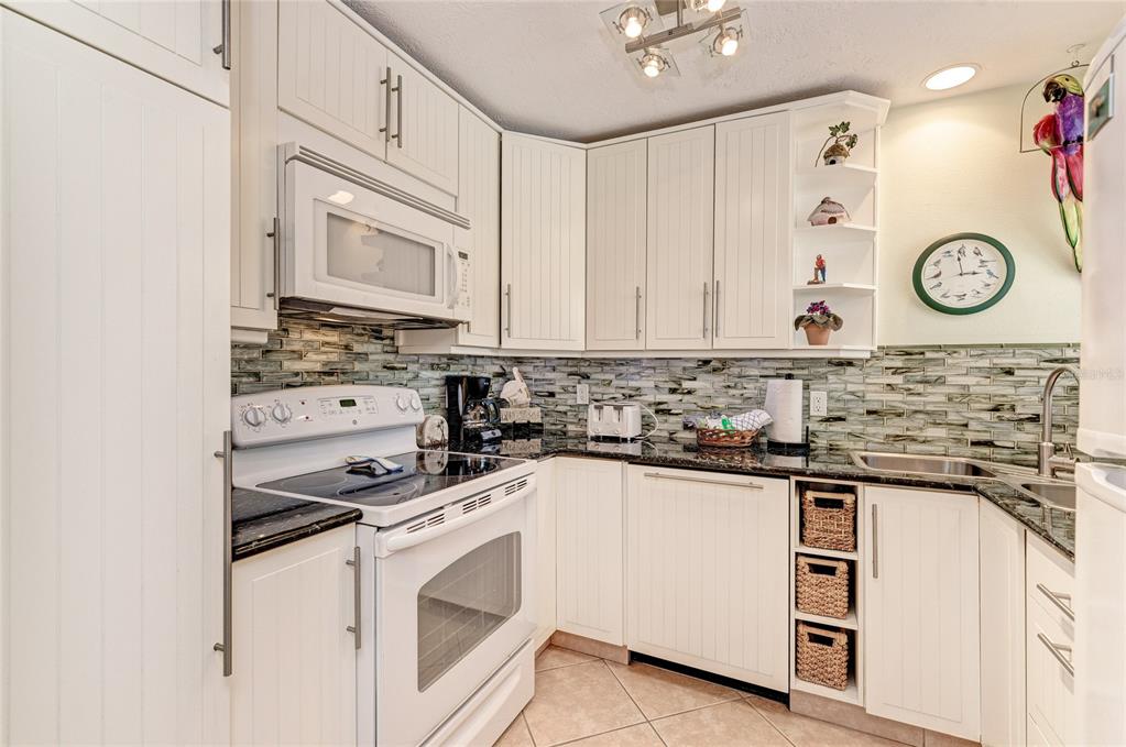 Longboat Key, Florida, 34228, United States, 2 Bedrooms Bedrooms, ,2 BathroomsBathrooms,Residential,For Sale,2003036