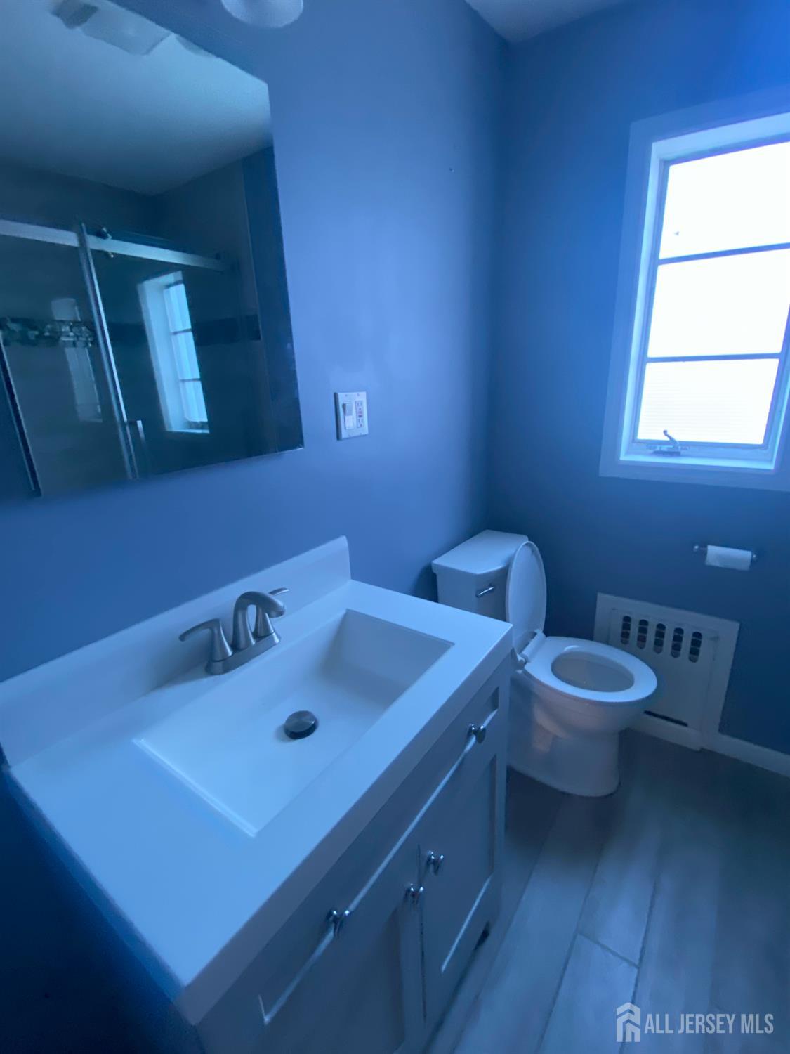 East Brunswick, New Jersey, 08816, United States, 5 Bedrooms Bedrooms, ,2 BathroomsBathrooms,Residential,For Sale,1956516