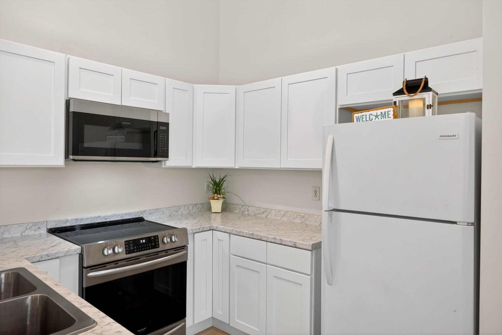  77 Roundhouse Road, Buzzards Bay, MA, 02532 - 物件實景