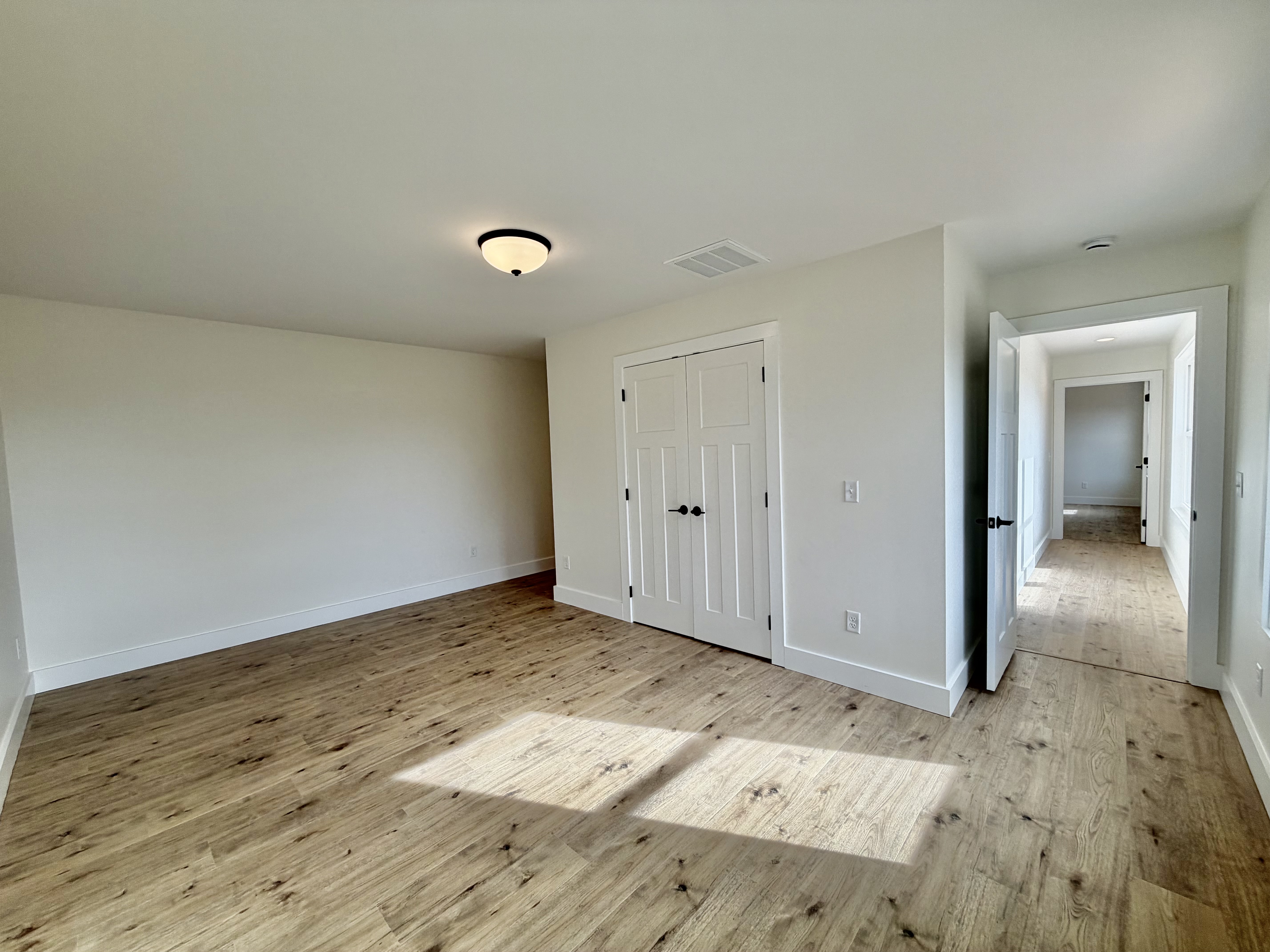 Mars Hill, North Carolina, 28754, United States, 3 Bedrooms Bedrooms, ,3 BathroomsBathrooms,Residential,For Sale,1984303