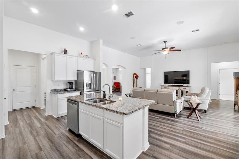 Port St Lucie, Florida, 34953, United States, 4 Bedrooms Bedrooms, ,3 BathroomsBathrooms,Residential,For Sale,1905925