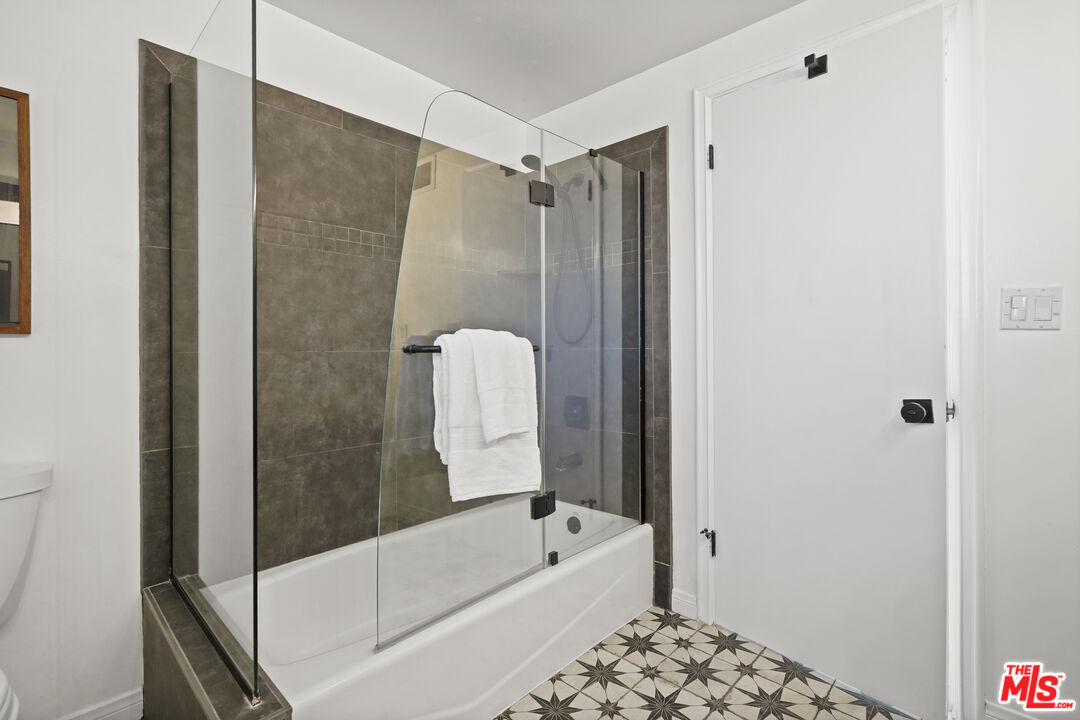 Porter Ranch, California, 91326, United States, 3 Bedrooms Bedrooms, ,2 BathroomsBathrooms,Residential,For Sale,1989253