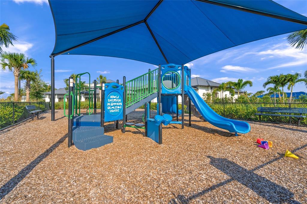 Nokomis, Florida, 34275, United States, 3 Bedrooms Bedrooms, ,2 BathroomsBathrooms,Residential,For Sale,1829578