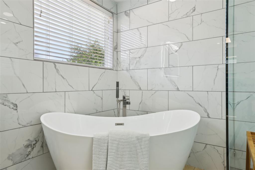Sorrento, Florida, 32776, United States, 4 Bedrooms Bedrooms, ,3 BathroomsBathrooms,Residential,For Sale,1778326