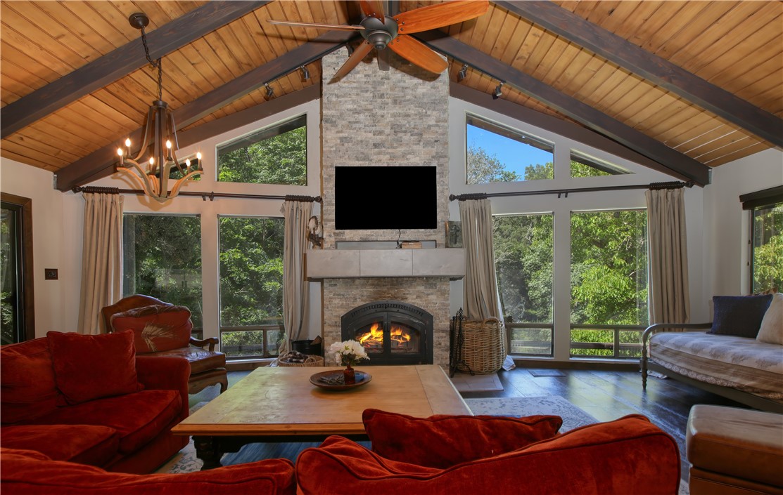 San Luis Obispo, California, 93405, United States, 3 Bedrooms Bedrooms, ,2 BathroomsBathrooms,Residential,For Sale,2048760