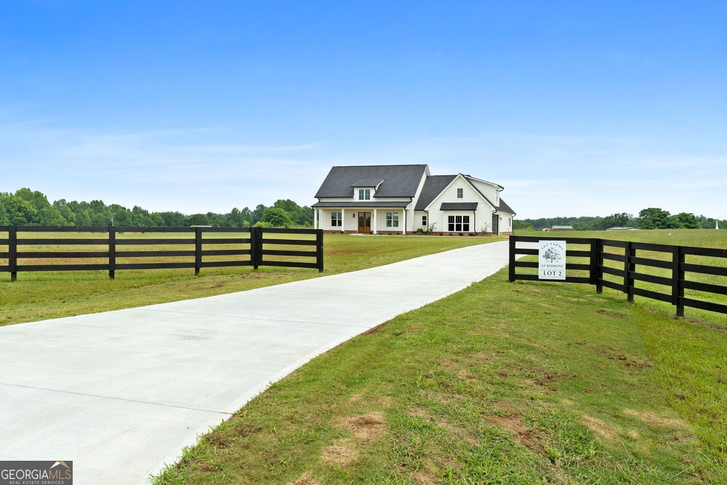 Barnesville, Georgia, 30204, United States, 4 Bedrooms Bedrooms, ,4 BathroomsBathrooms,Residential,For Sale,1859101