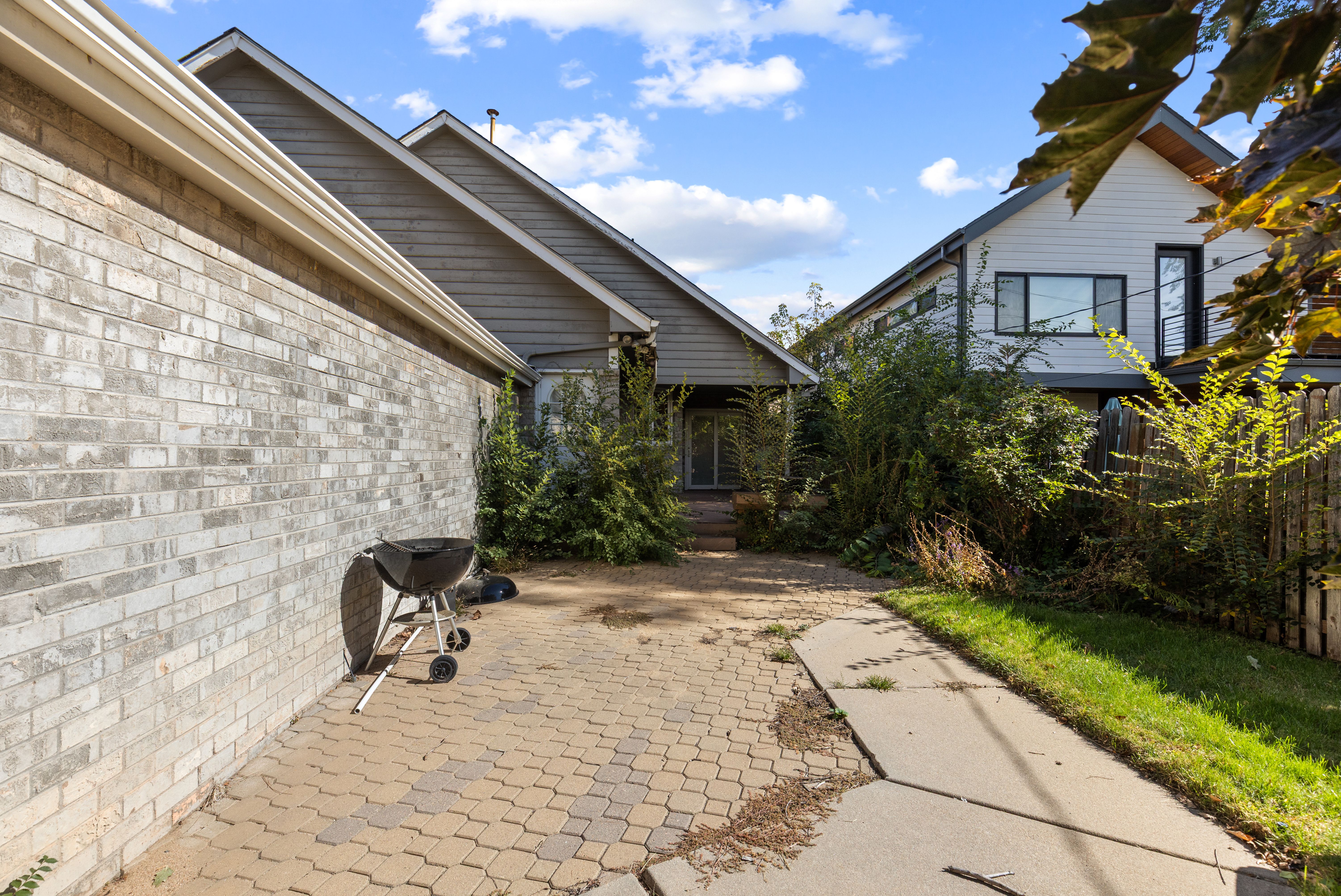  PRIME EAST WASHINGTON PARK OPPORTUNITY - BUILD, RENOVATE OR MAKE IT YOUR OWN - 物件實景