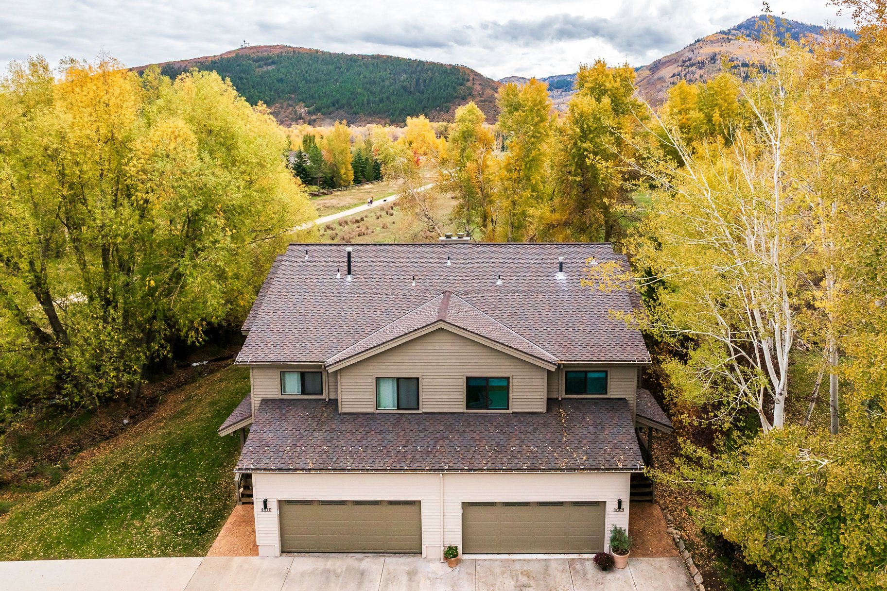 Updated Townhome in Ptarmigan’s Best Location with Ski Run Views - 物件實景