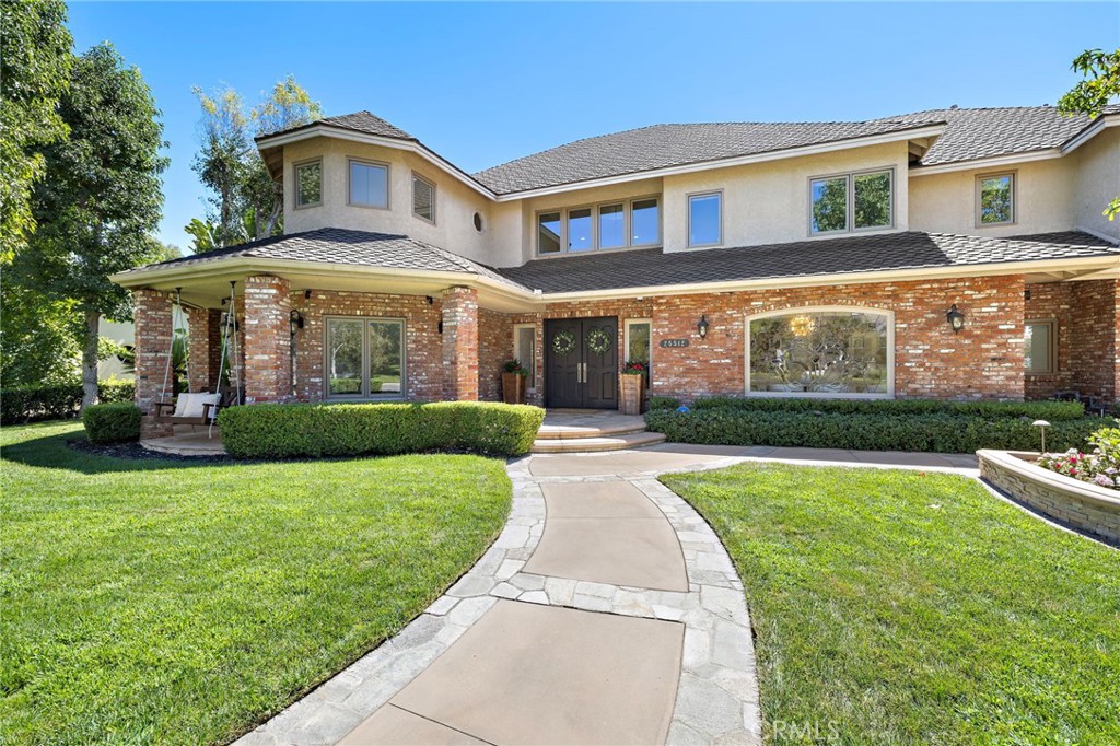 Laguna Hills, California, 92653, United States, 7 Bedrooms Bedrooms, ,5 BathroomsBathrooms,Residential,For Sale,1941687