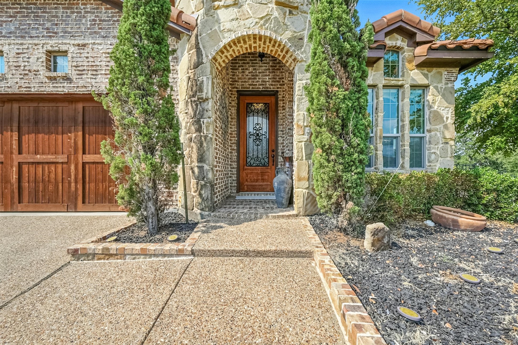 Denton, Texas, 76210, United States, 3 Bedrooms Bedrooms, ,3 BathroomsBathrooms,Residential,For Sale,1932168