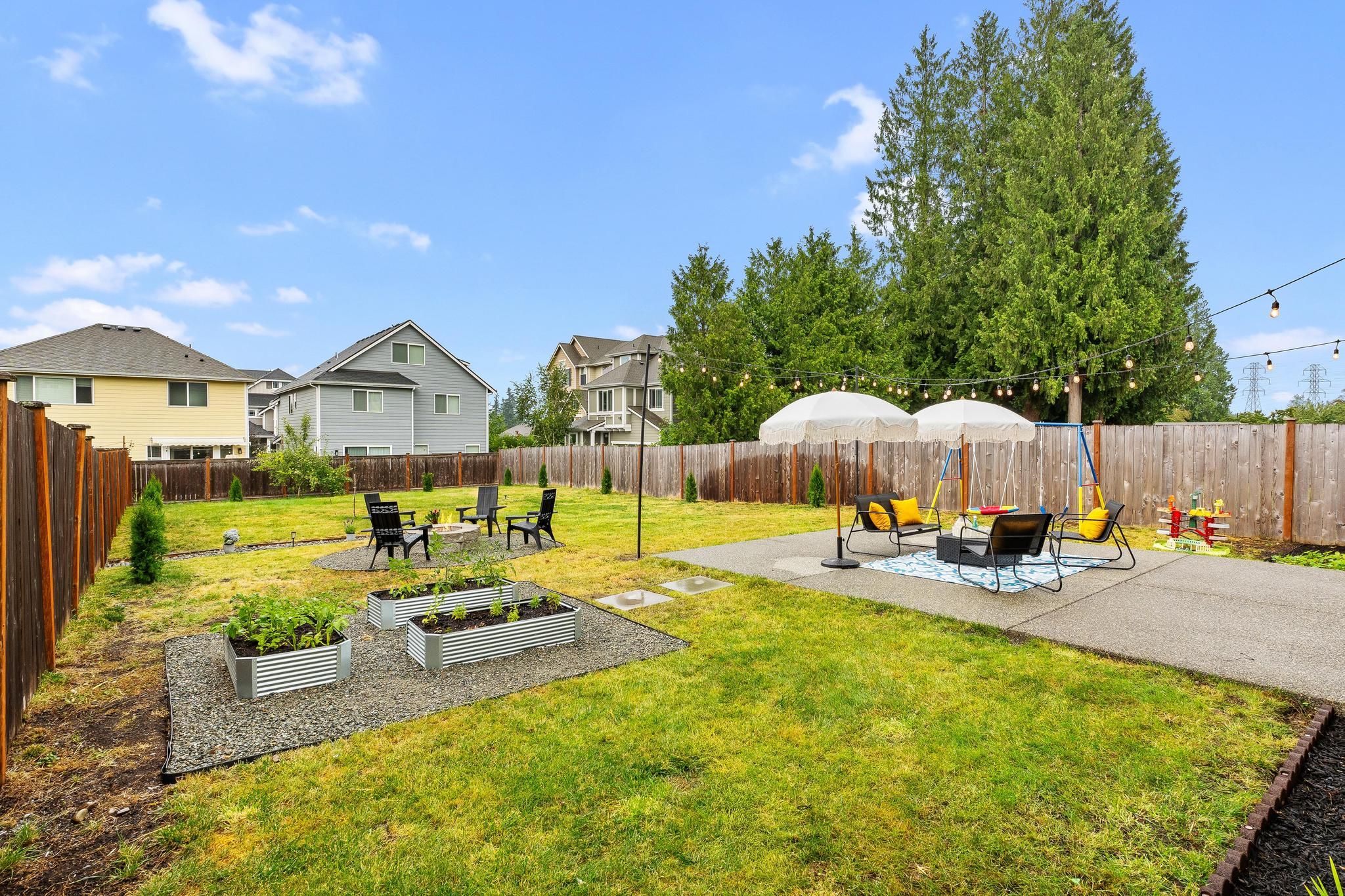  423 205th St SW, Lynnwood, WA 98036 - 物件實景