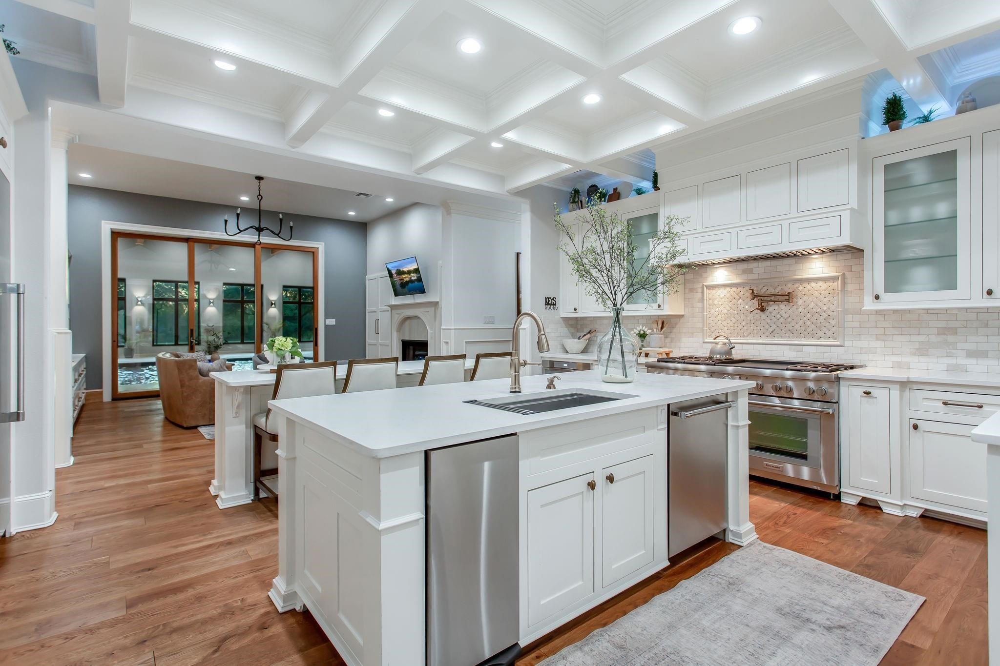 Waxahachie, Texas, 75165, United States, 6 Bedrooms Bedrooms, ,9 BathroomsBathrooms,Residential,For Sale,1761768