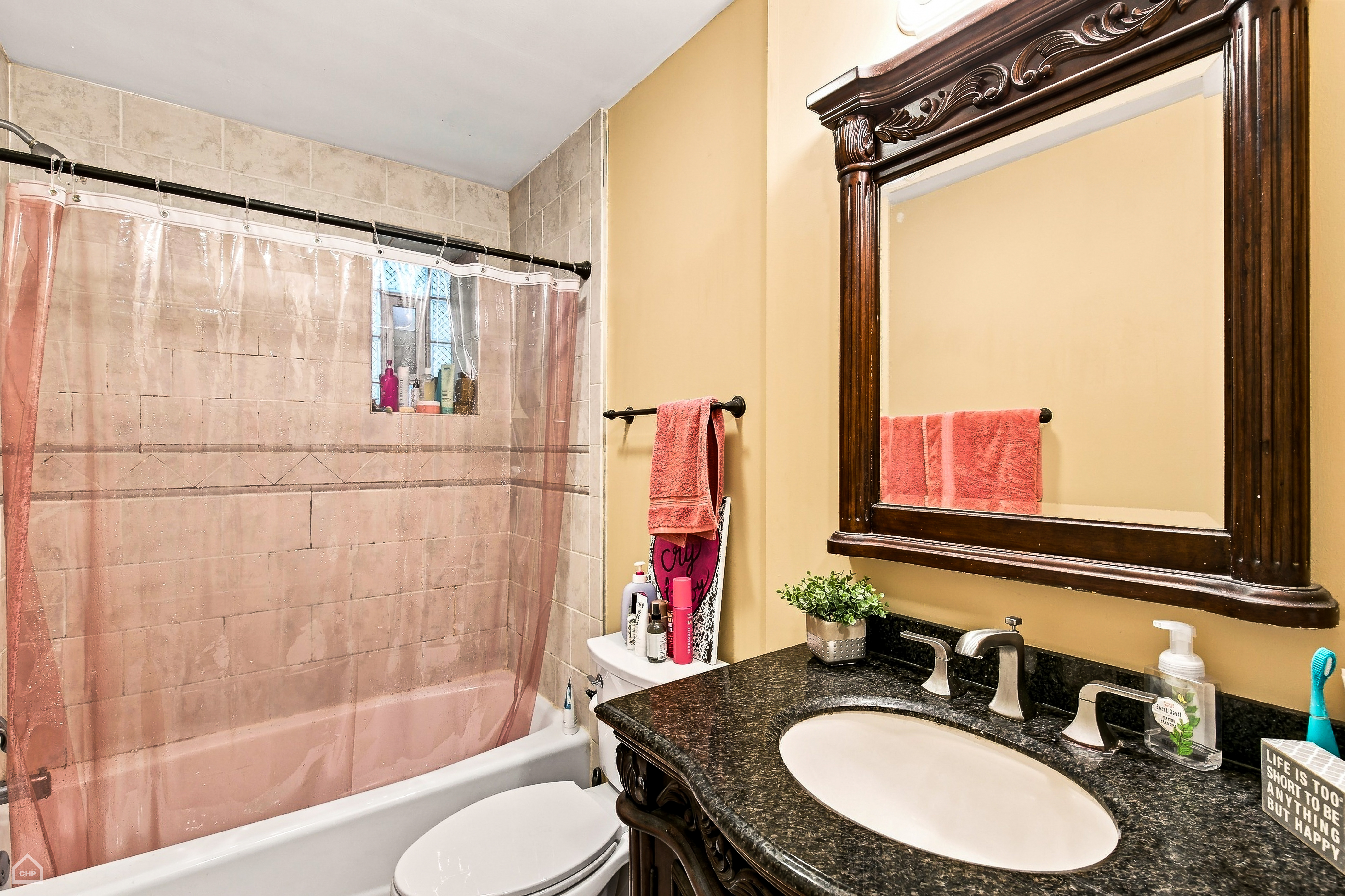  Excellent Opportunity to Own a Classic Chicago Brick Three-Flat - 物件實景