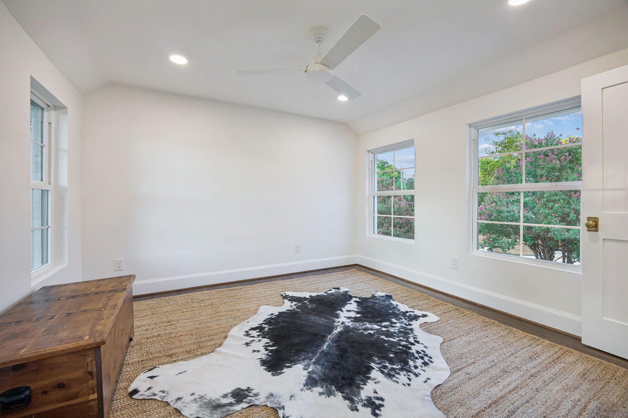  European Elegance Meets Timeless Lakewood Charm - 物件實景