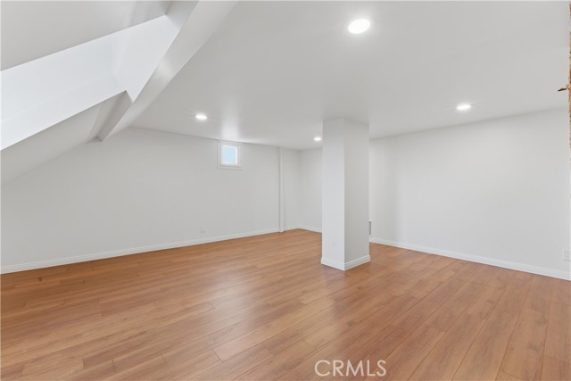Los Angeles, California, 90043, United States, 3 Bedrooms Bedrooms, ,3 BathroomsBathrooms,Residential,For Sale,2049255