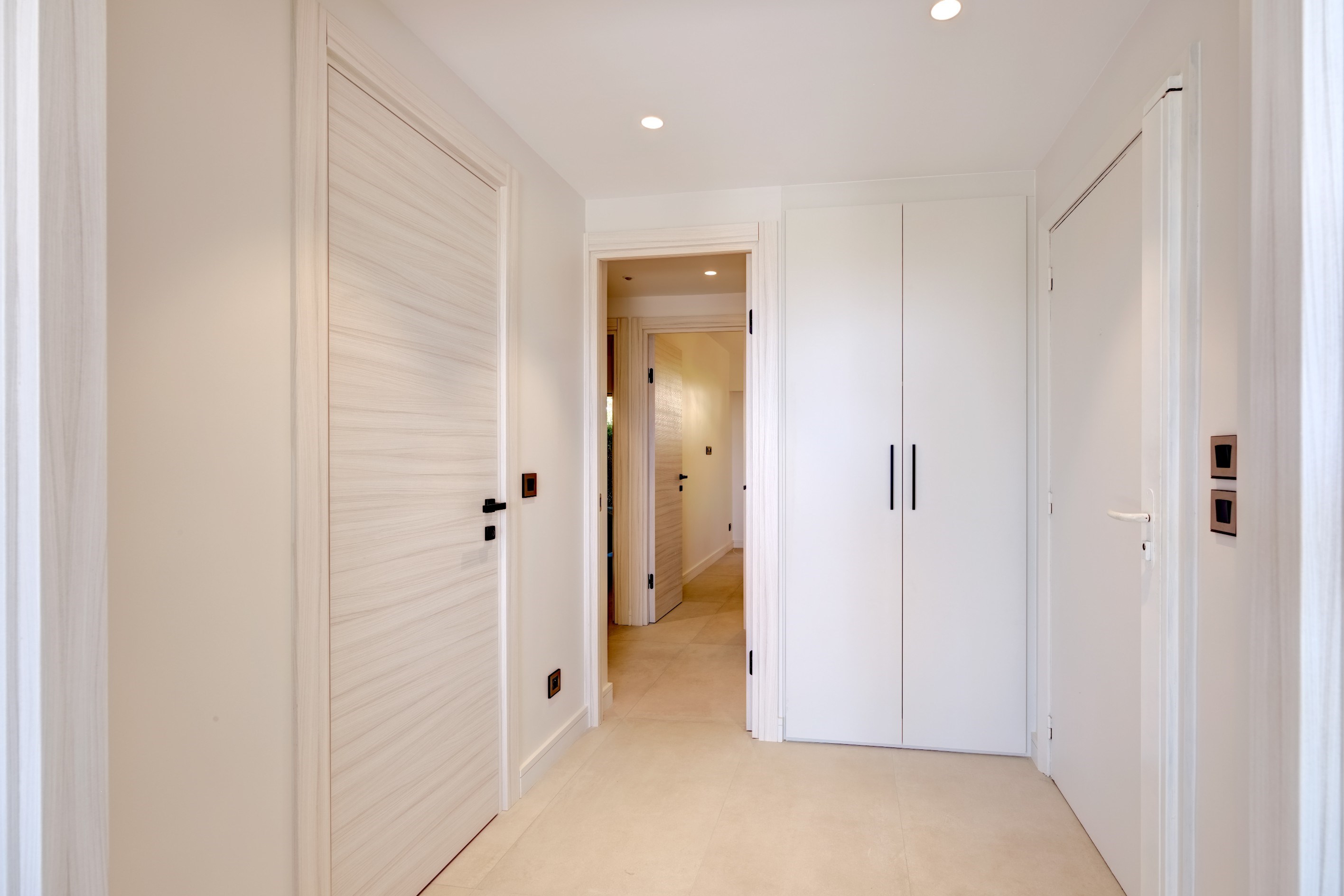  Sea view apartment with terraces in Cannes Croix des Gardes residence with pool - 物件實景
