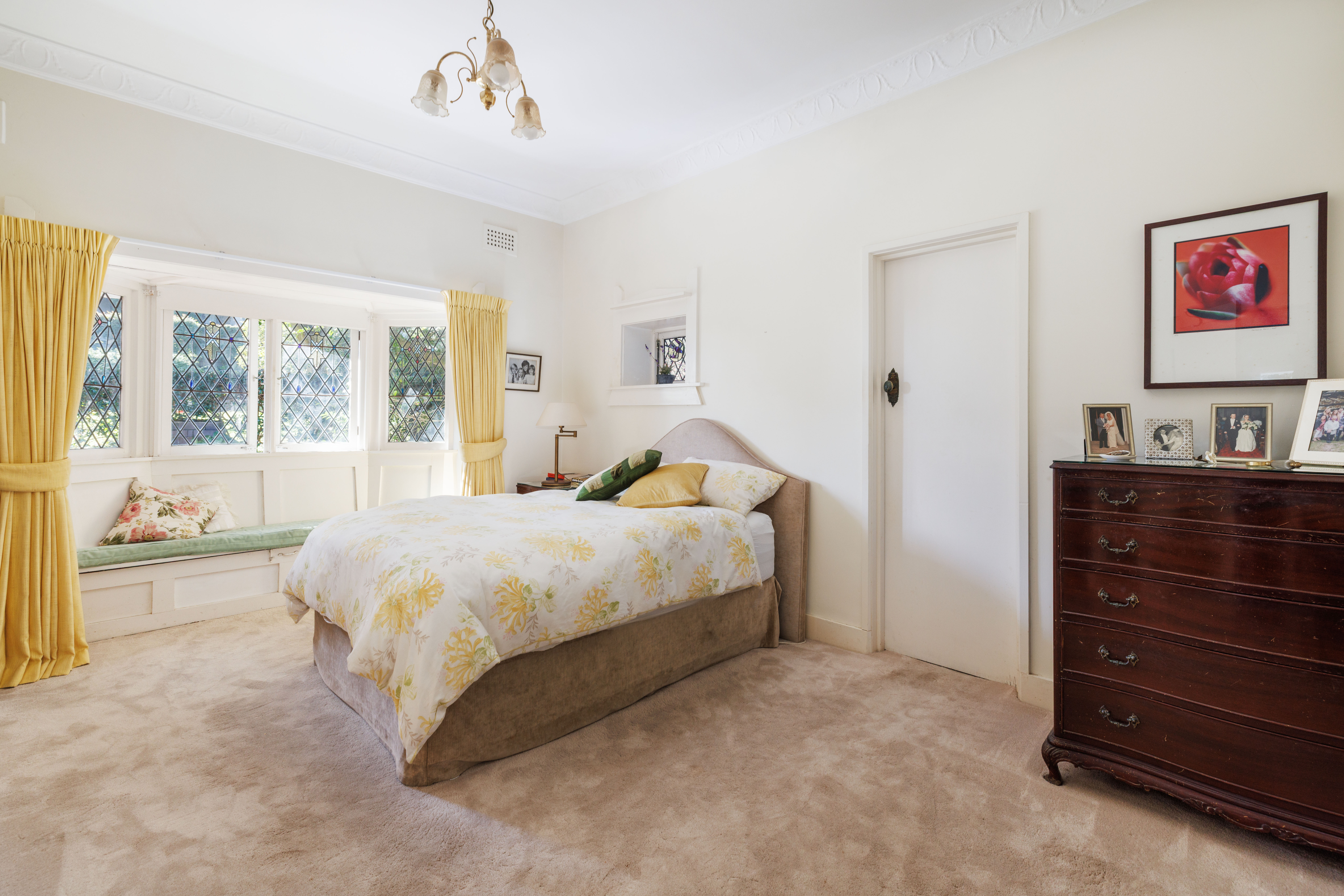  Grand c1920s Family Home on 643sqm Parcel with Exciting Potential - 物件實景