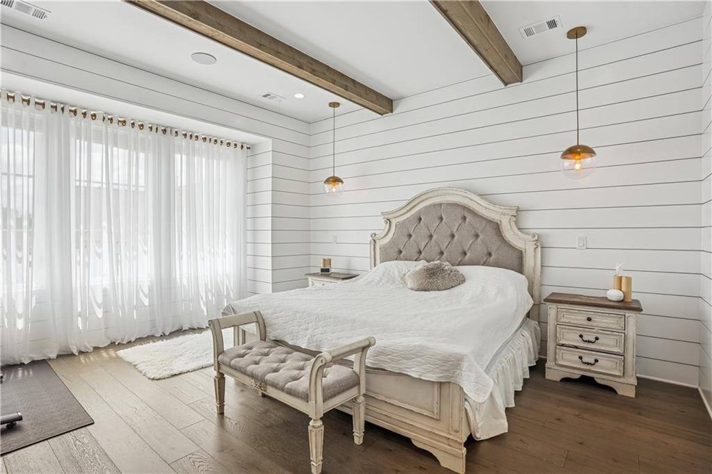 Alpharetta, Georgia, 30005, United States, 3 Bedrooms Bedrooms, ,3 BathroomsBathrooms,Residential,For Sale,1907831