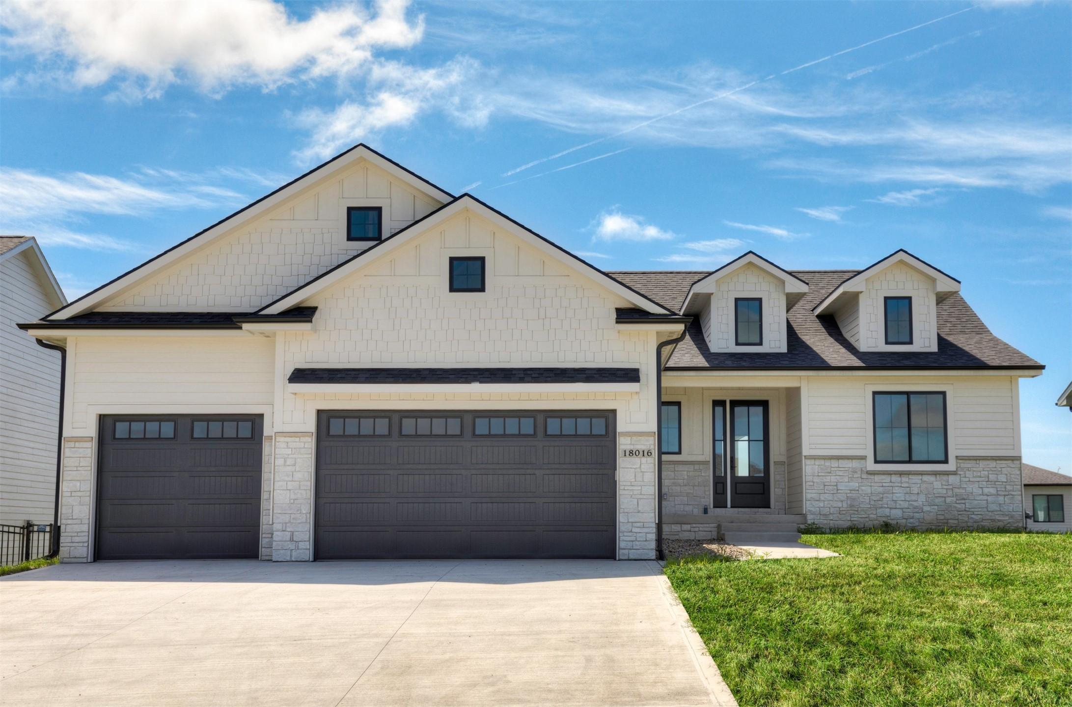 Clive, Iowa, 50325, United States, 5 Bedrooms Bedrooms, ,3 BathroomsBathrooms,Residential,For Sale,1910418