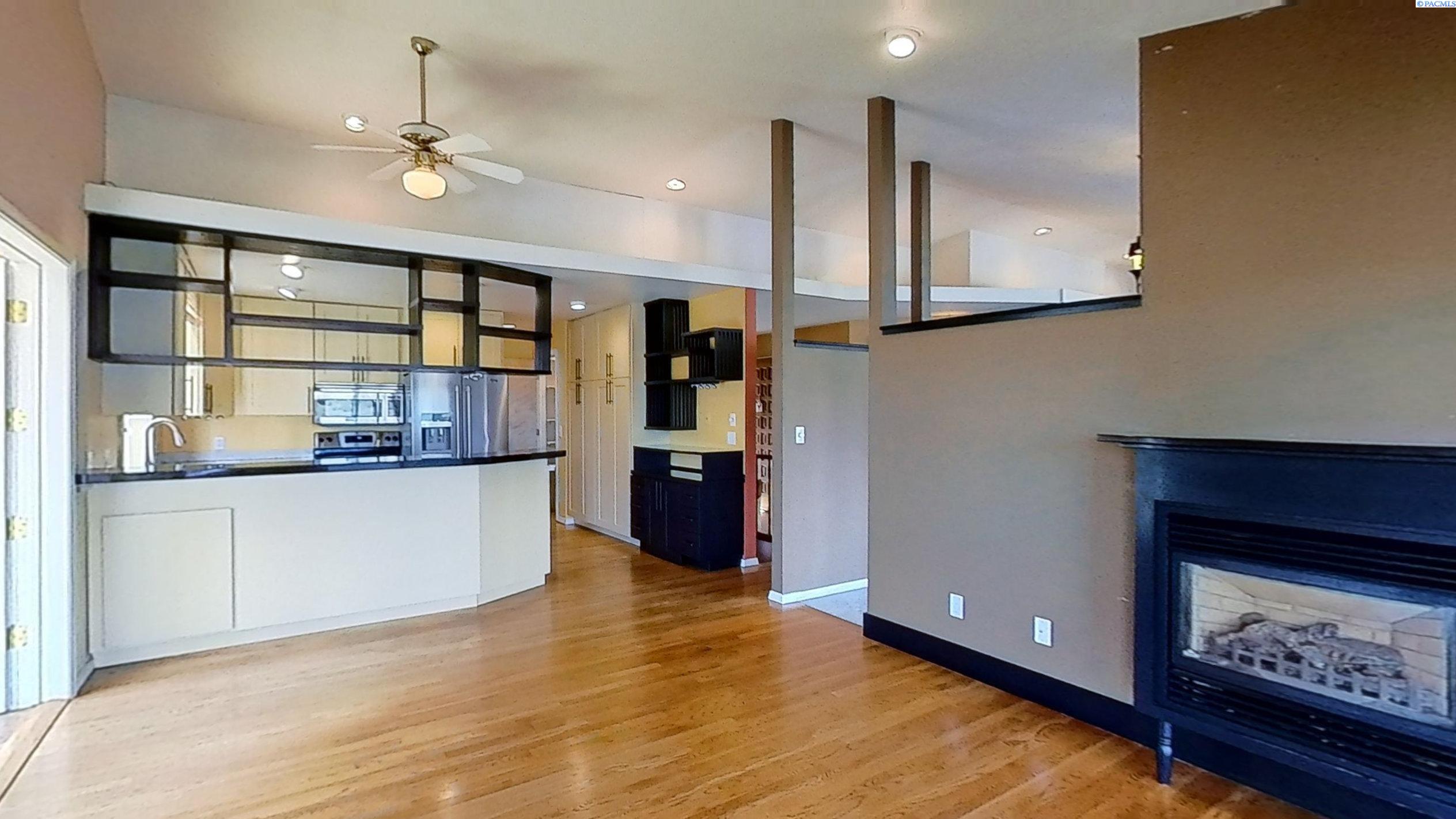 Pullman, Washington, 99163, United States, 4 Bedrooms Bedrooms, ,1 BathroomBathrooms,Residential,For Sale,1858265