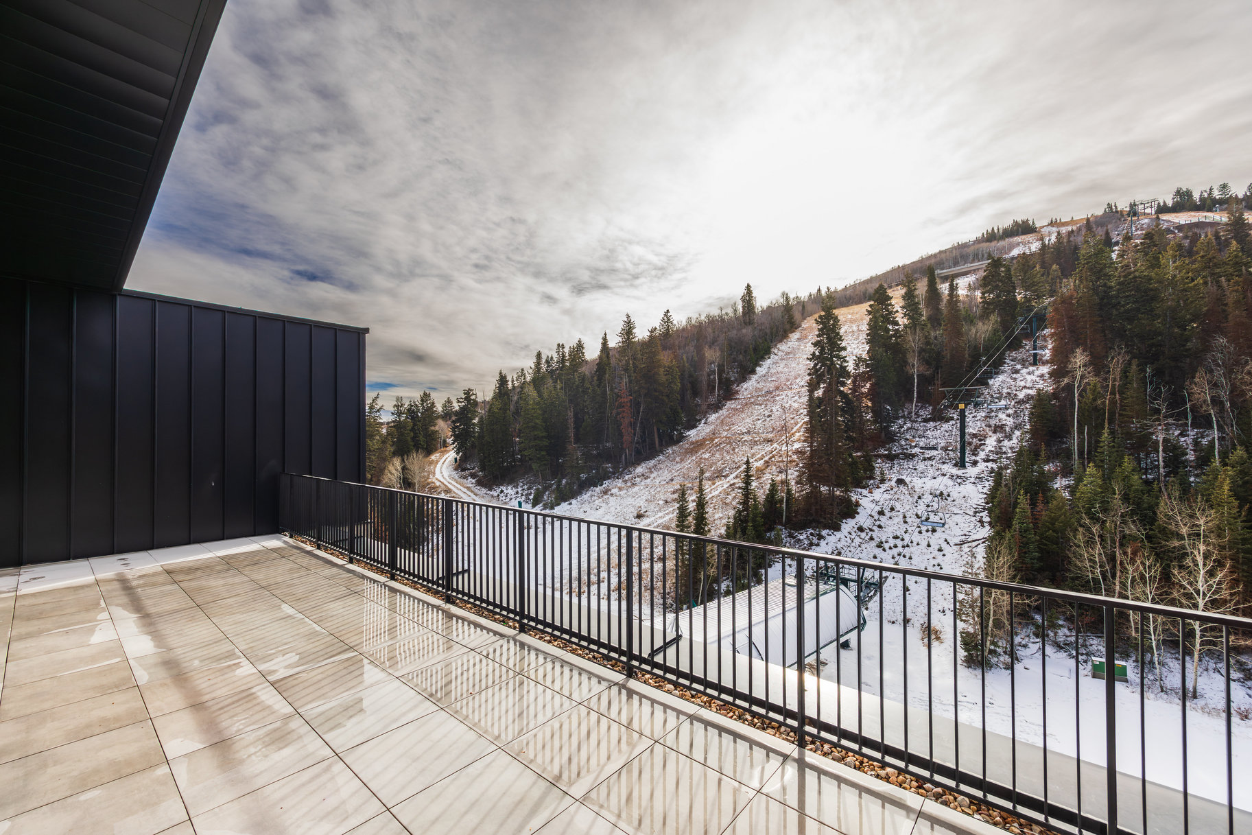  Furnished 5-bedroom Penthouse at Founder