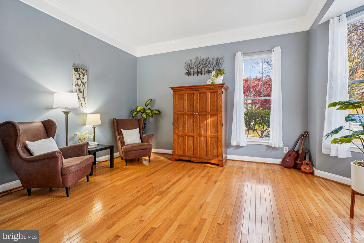 Warrenton, Virginia, 20187, United States, 4 Bedrooms Bedrooms, ,4 BathroomsBathrooms,Residential,For Sale,1989713