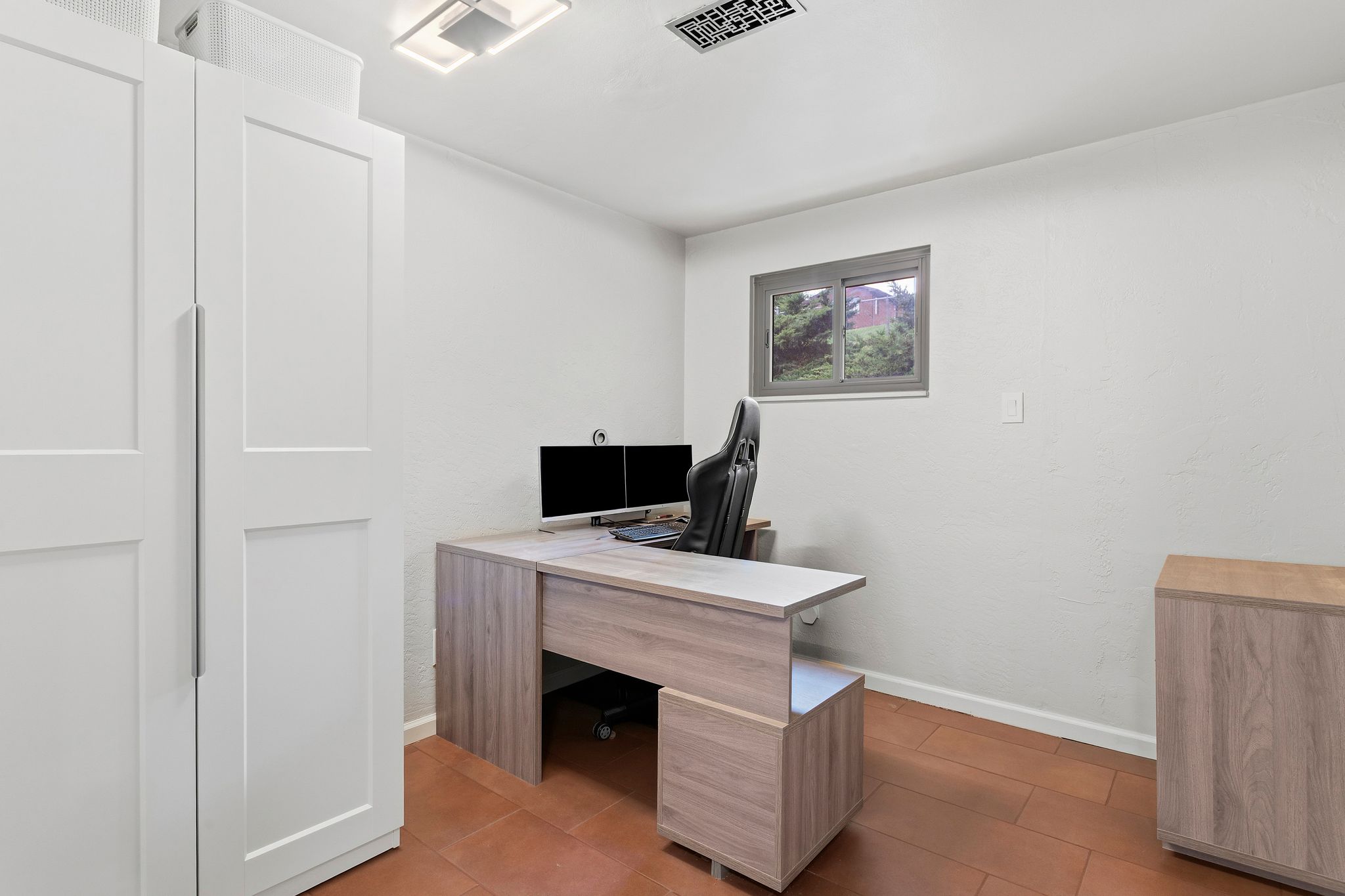  850 Bockstoce Avenue, Pittsburgh, PA 15234 - 物件實景