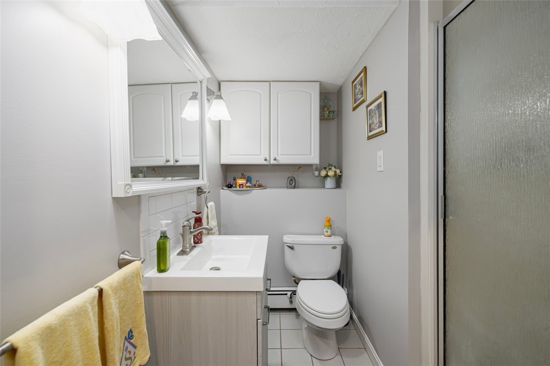 Cumberland, Rhode Island, 02864, United States, 3 Bedrooms Bedrooms, ,2 BathroomsBathrooms,Residential,For Sale,1990934