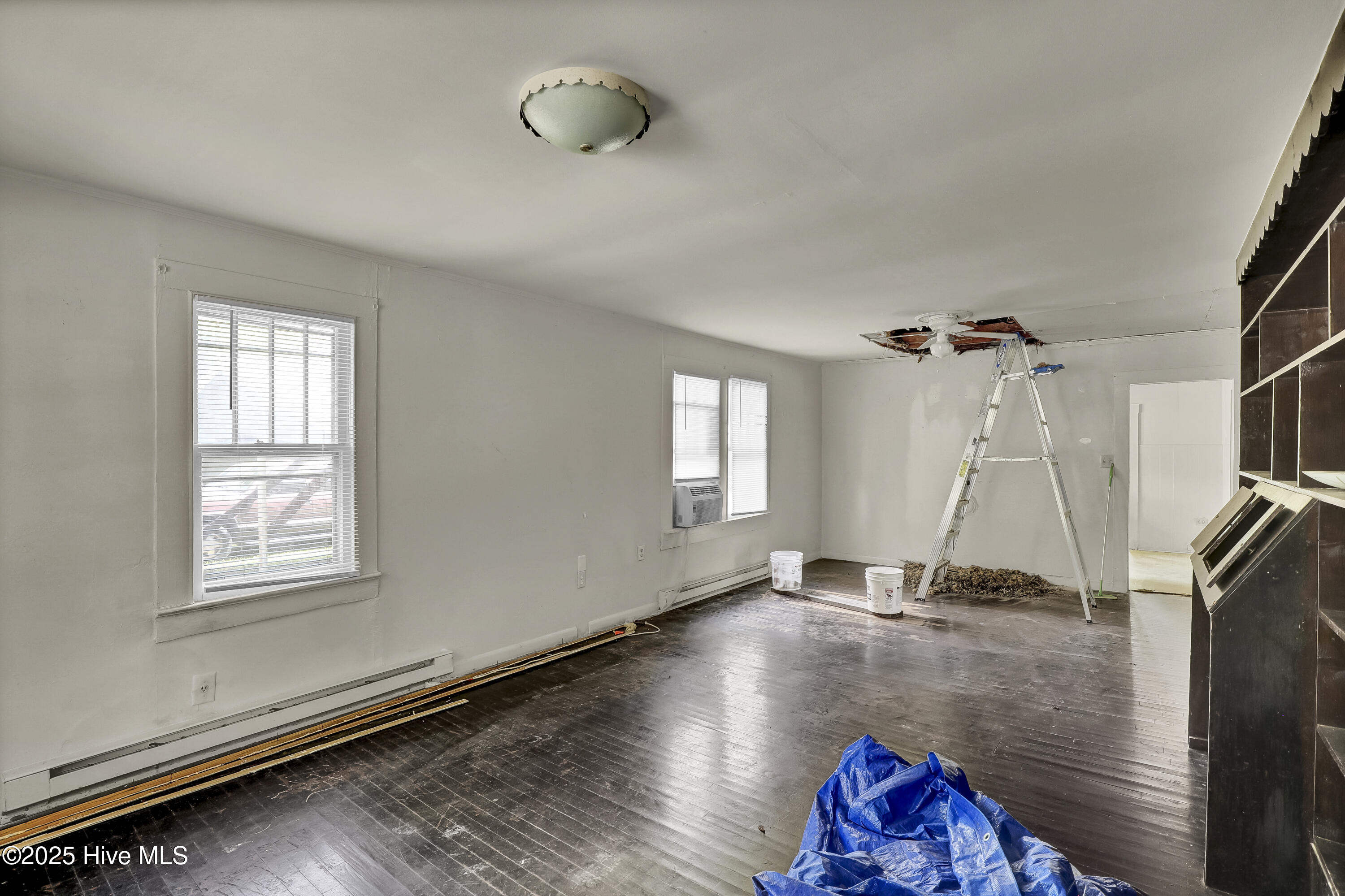 Wilmington, North Carolina, 28405, United States, 3 Bedrooms Bedrooms, ,1 BathroomBathrooms,Residential,For Sale,1866331